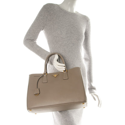 Prada Saffiano Lux Large Tote Argilla 2 of 8