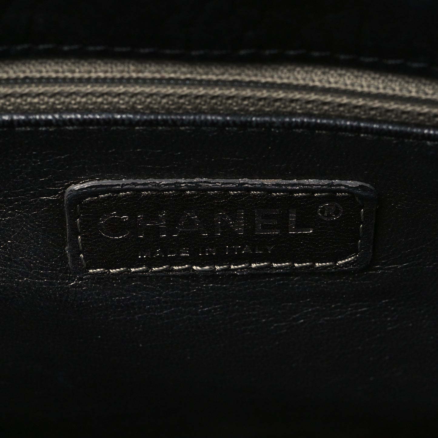 Distressed Lambskin Lady Braid Flap Black