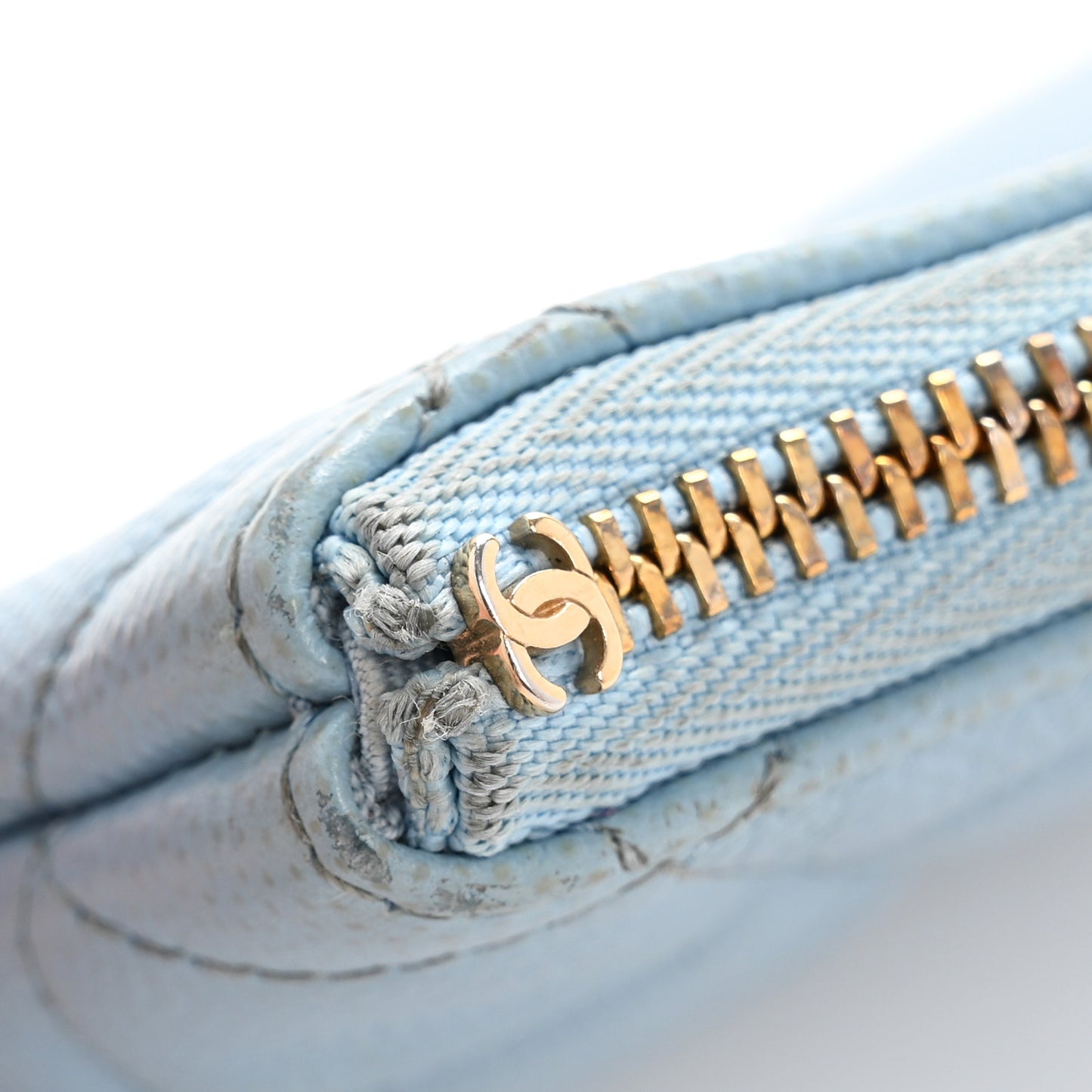 Caviar Quilted Small Cosmetic Case Light Blue