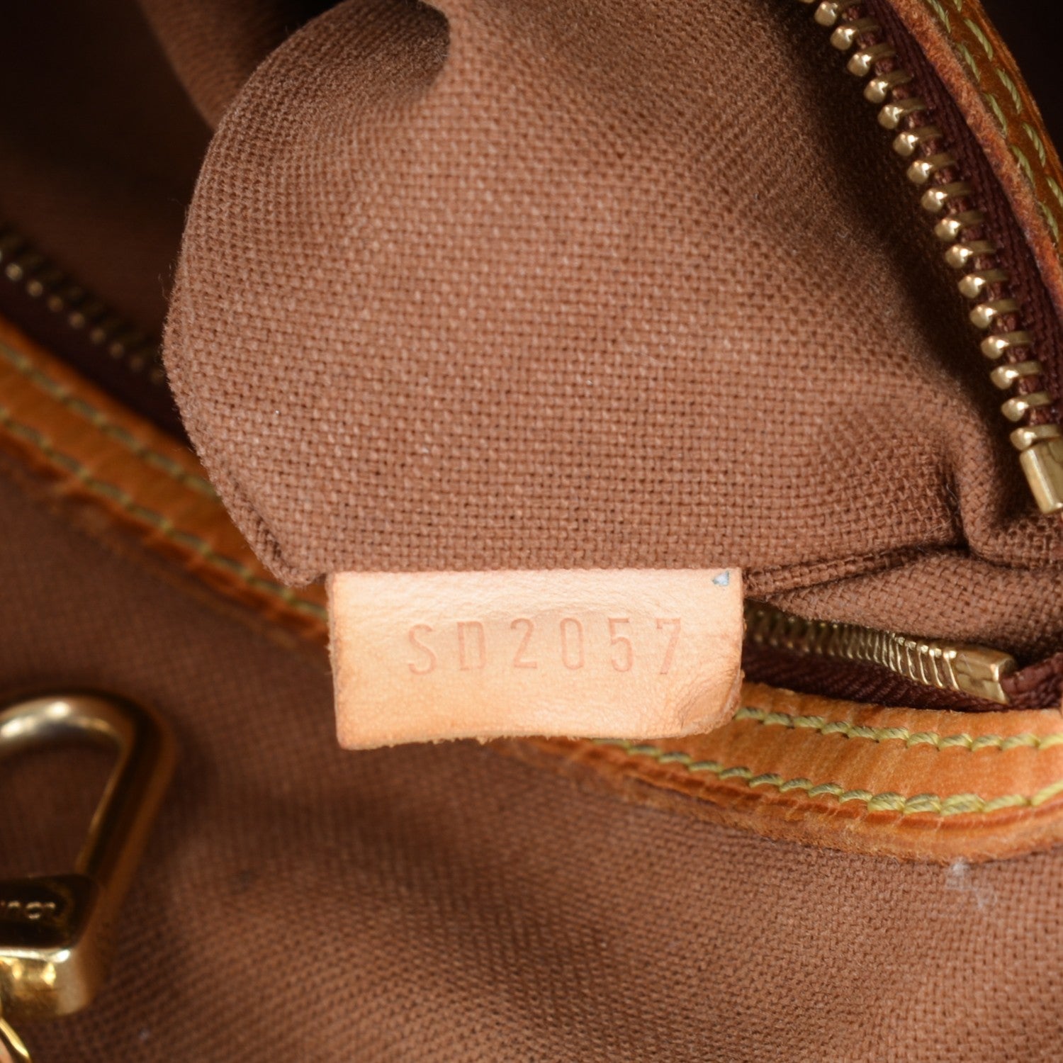 Louis Vuitton Monogram Batignolles Vertical 7 of 11