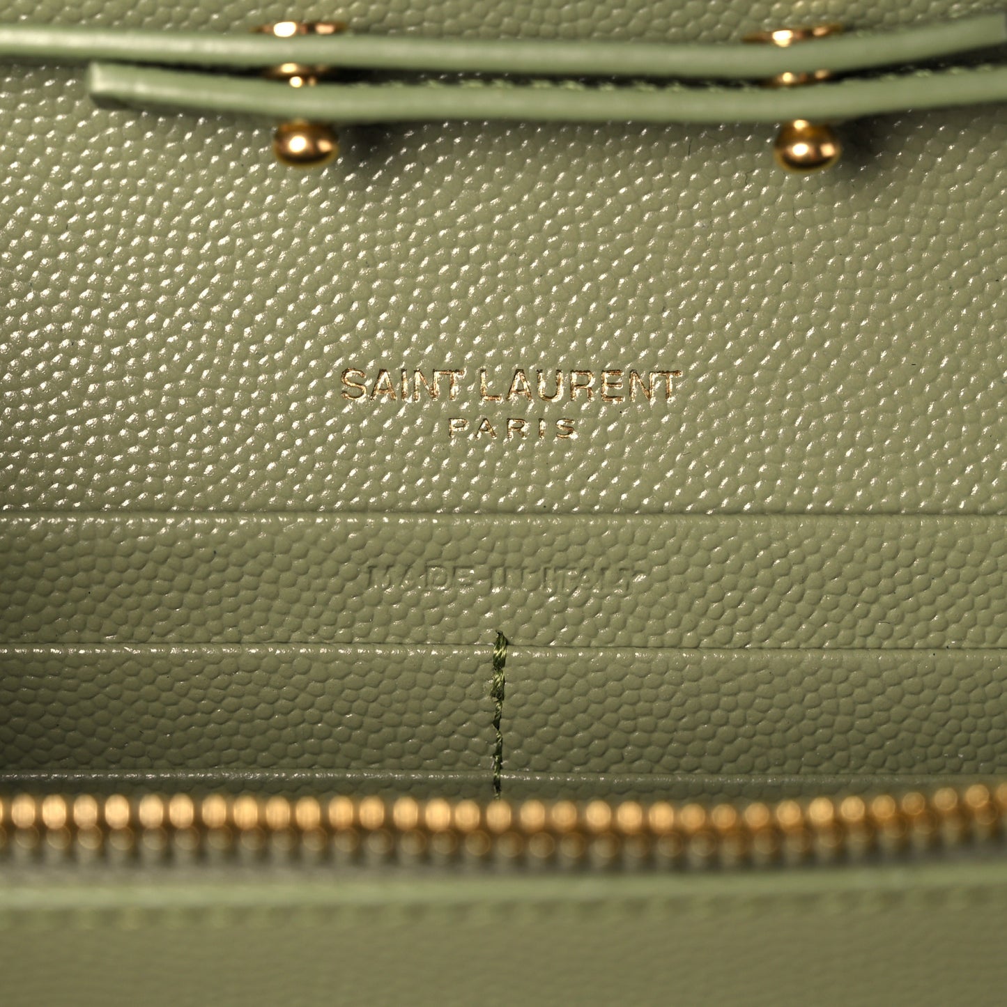 Grain De Poudre Matelasse Chevron Monogram Chain Wallet Vert Kaki