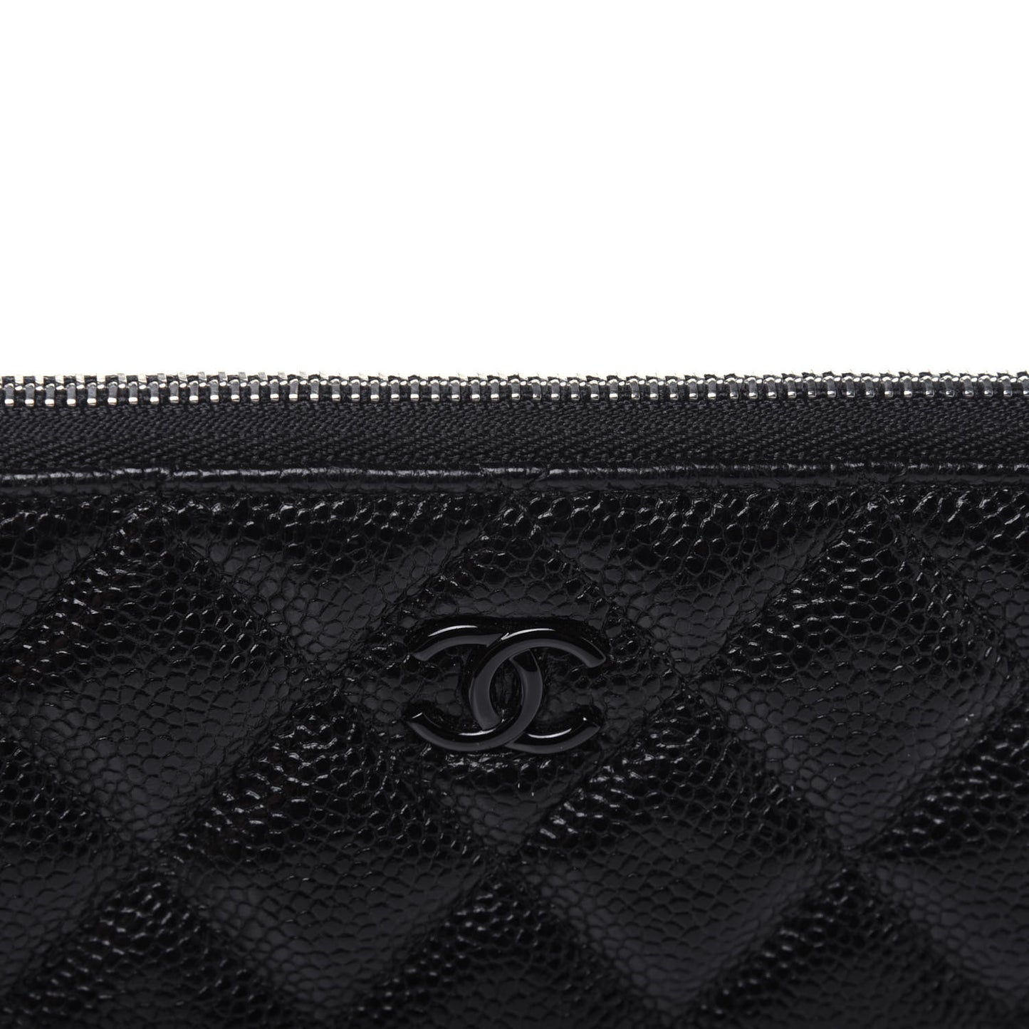 Caviar Quilted Medium Cosmetic Case So Black