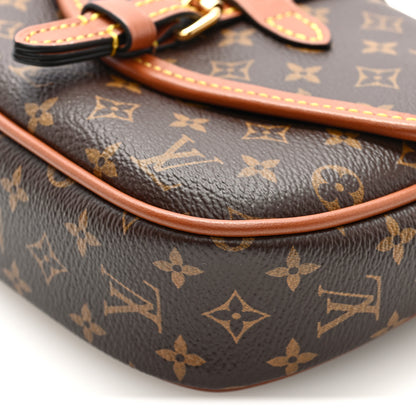 Louis Vuitton Monogram Solo 9 of 11