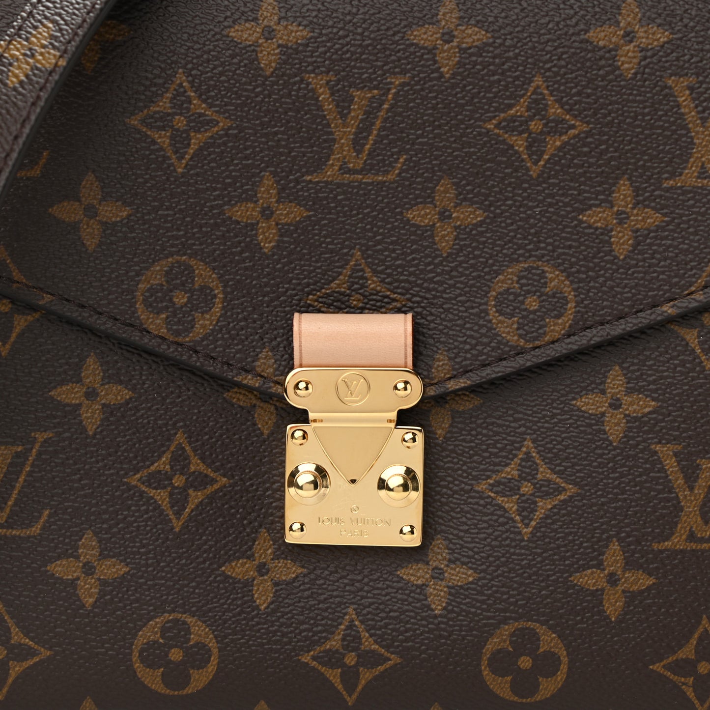 Monogram Pochette Metis