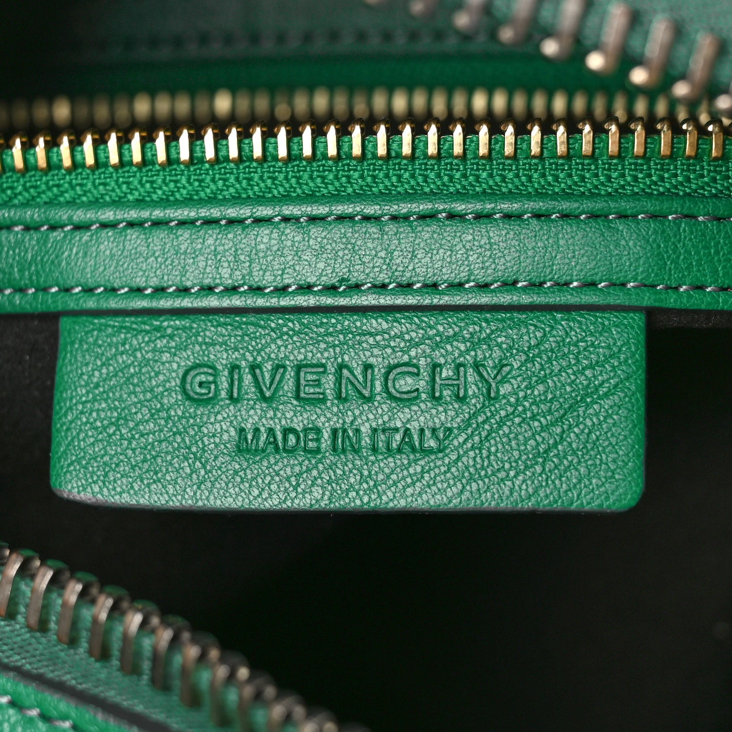Calfskin Medium Lucrezia Duffle Bag Green