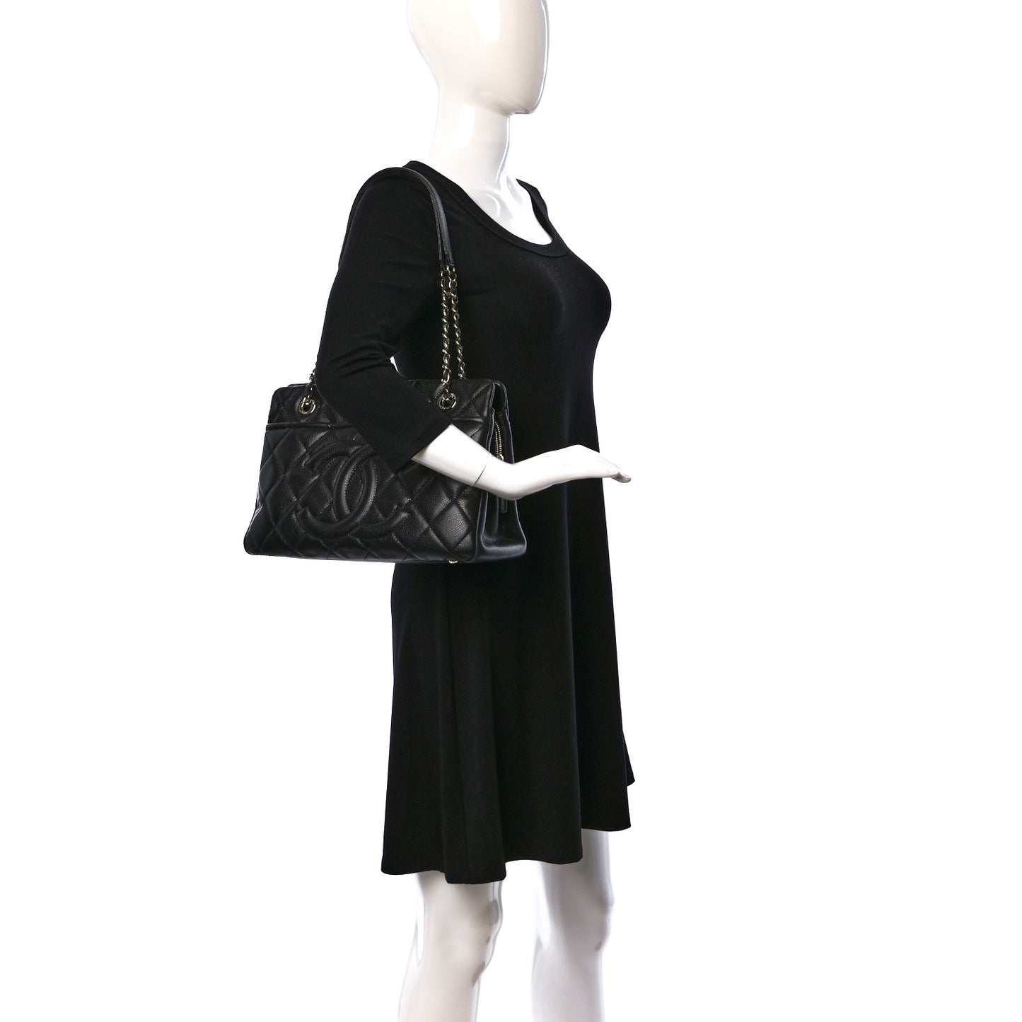 Caviar Quilted CC Timeless Soft Tote Black
