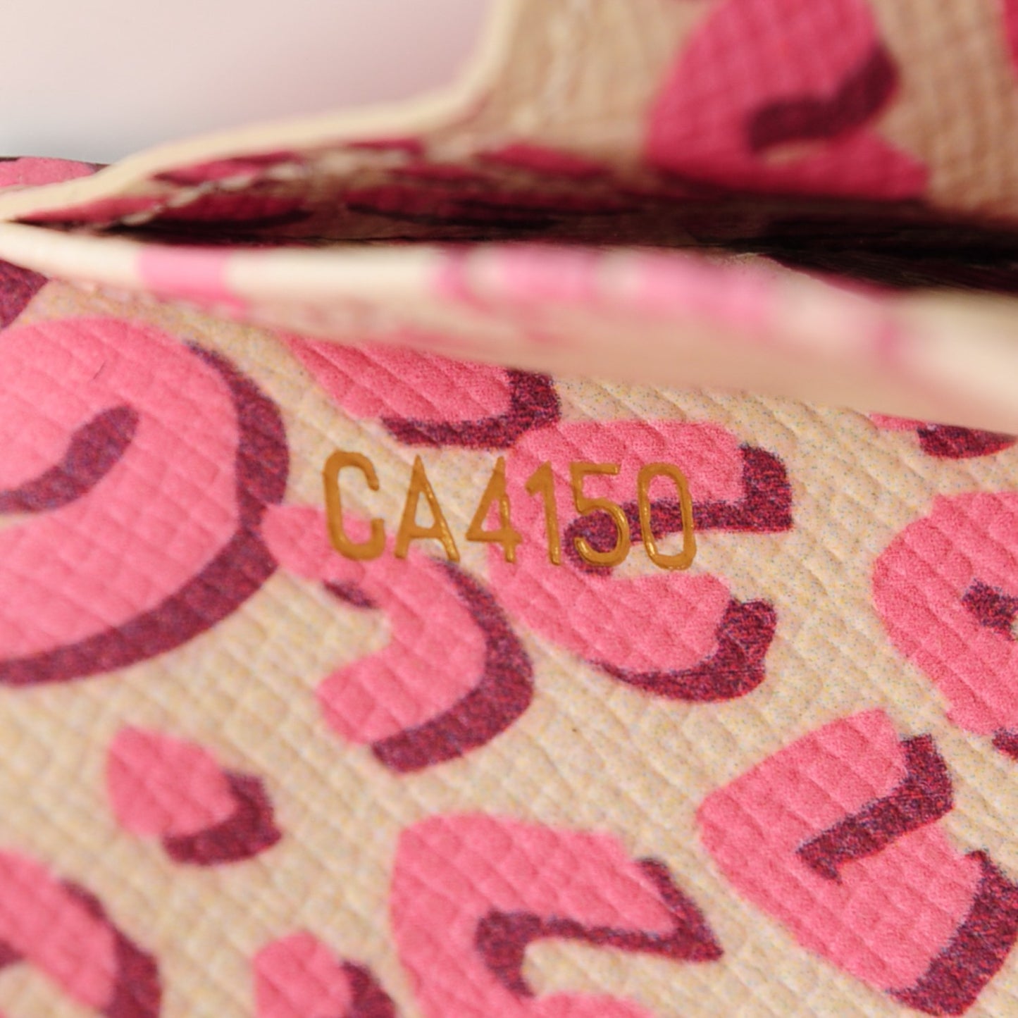 Monogram Leopard Sarah Wallet Blanc Corail