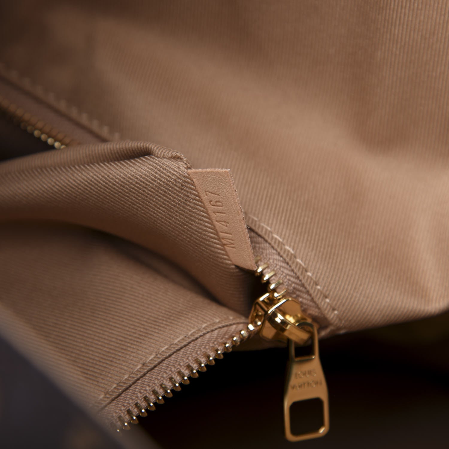 Louis Vuitton Monogram Graceful MM 9 of 10