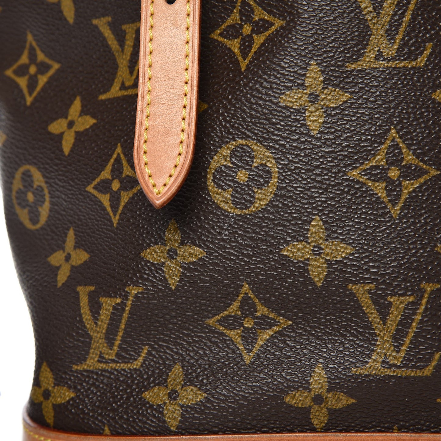 Monogram Petit Bucket 23