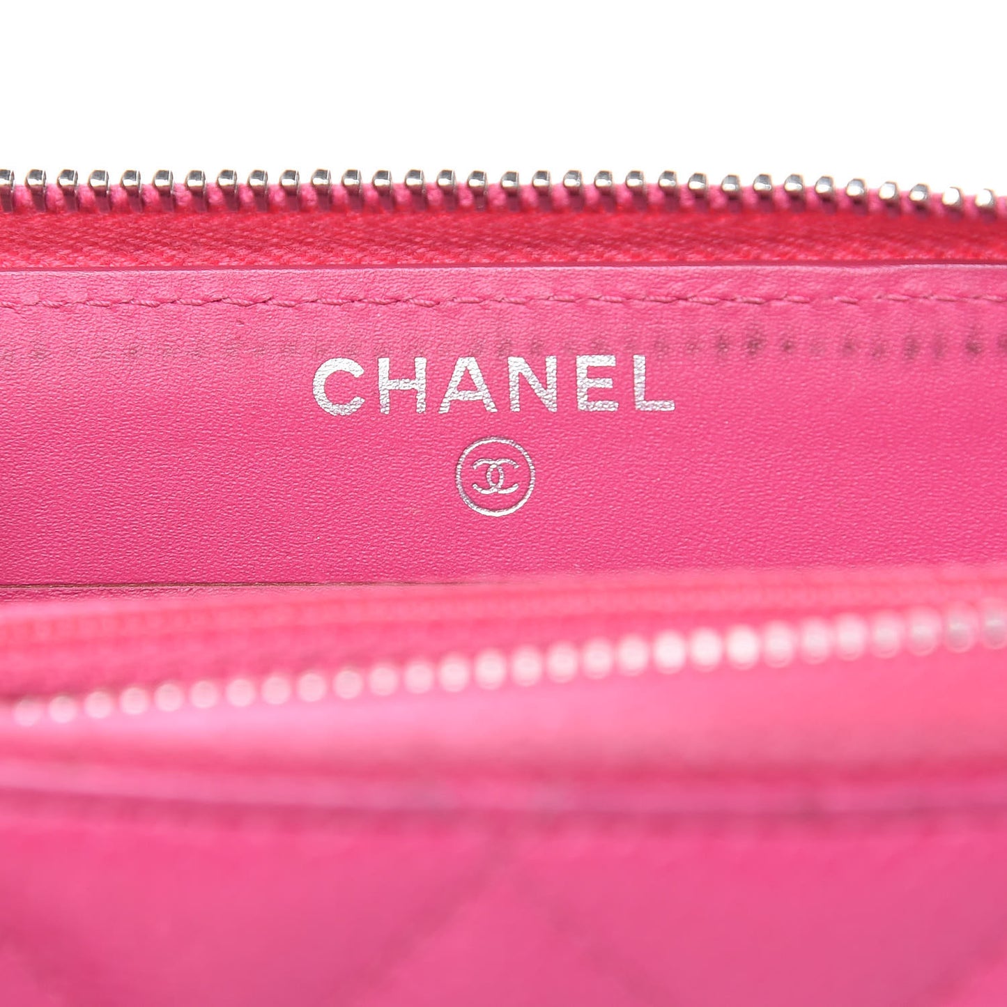 Caviar Quilted Medium Zip Around Wallet Pink