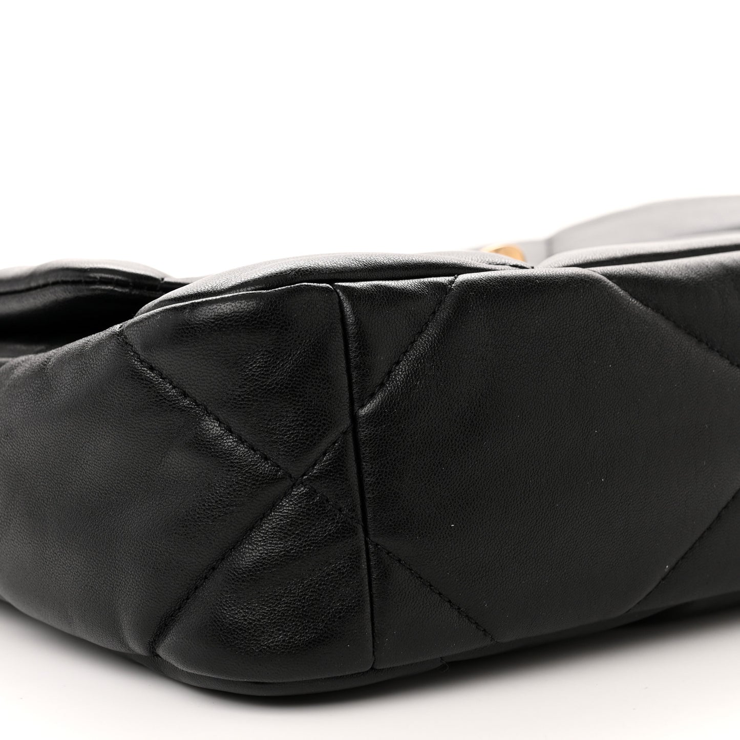 Lambskin Quilted Medium Chanel 19 Flap Black