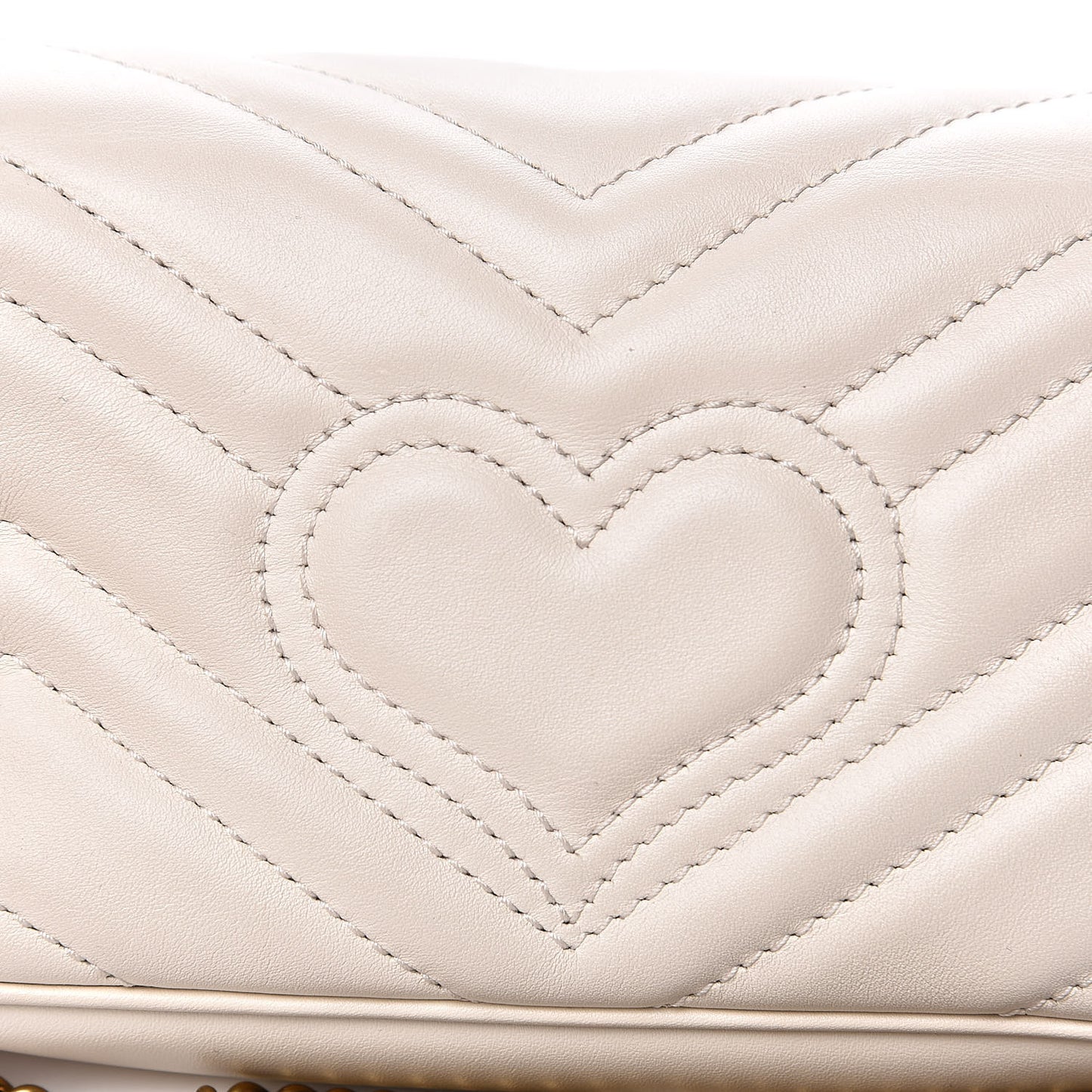Calfskin Matelasse Super Mini GG Marmont Shoulder Bag White
