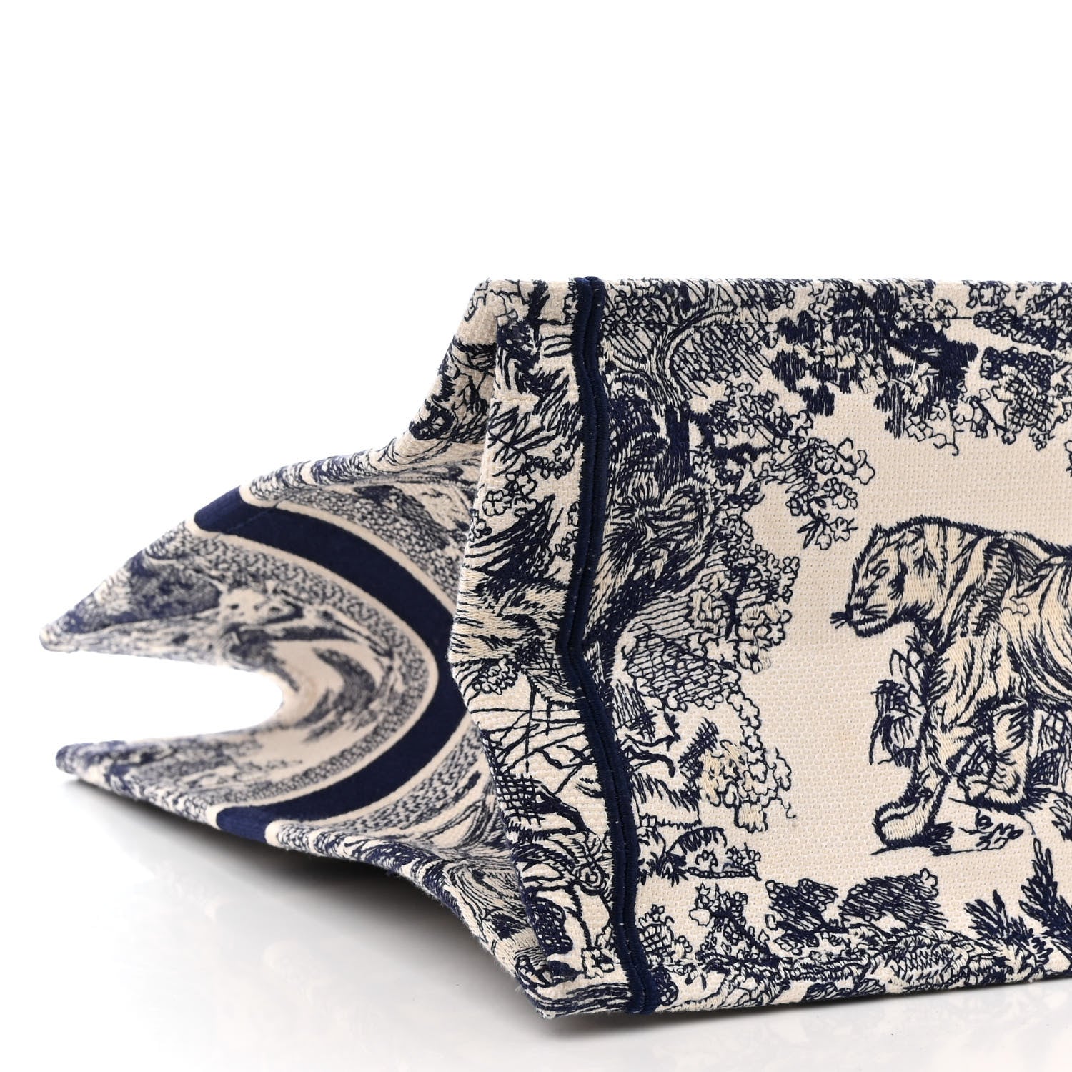 Christian Dior Canvas Embroidered Large Dioriviera Toile De Jouy Book Tote Blue 9 of 13