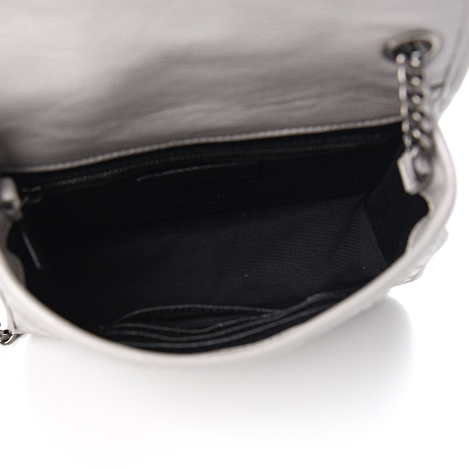 Saint Laurent Crinkled Calfskin Matelasse Monogram Niki Chain Wallet Light Grey 4 of 9