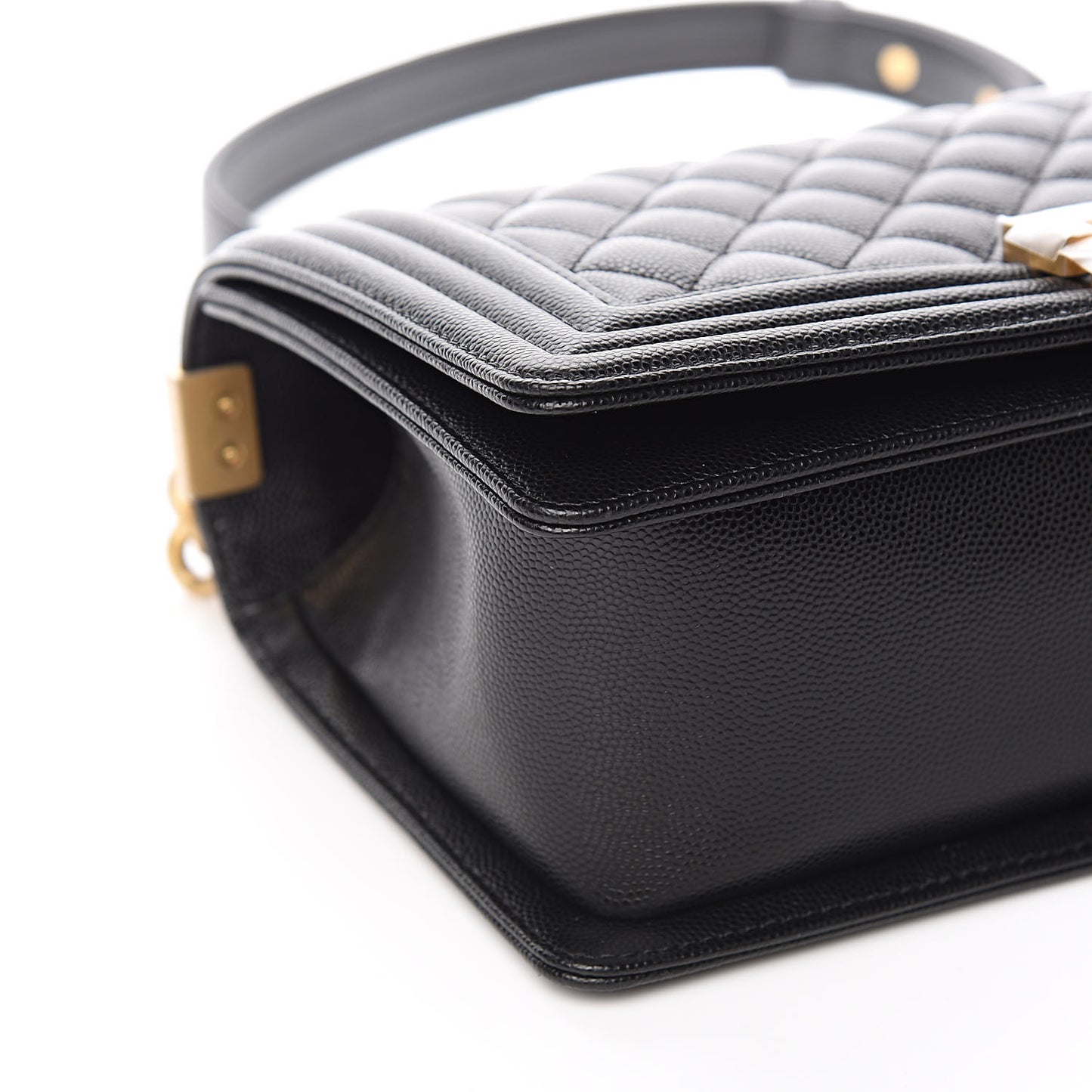 Caviar Quilted Medium Boy Flap Black