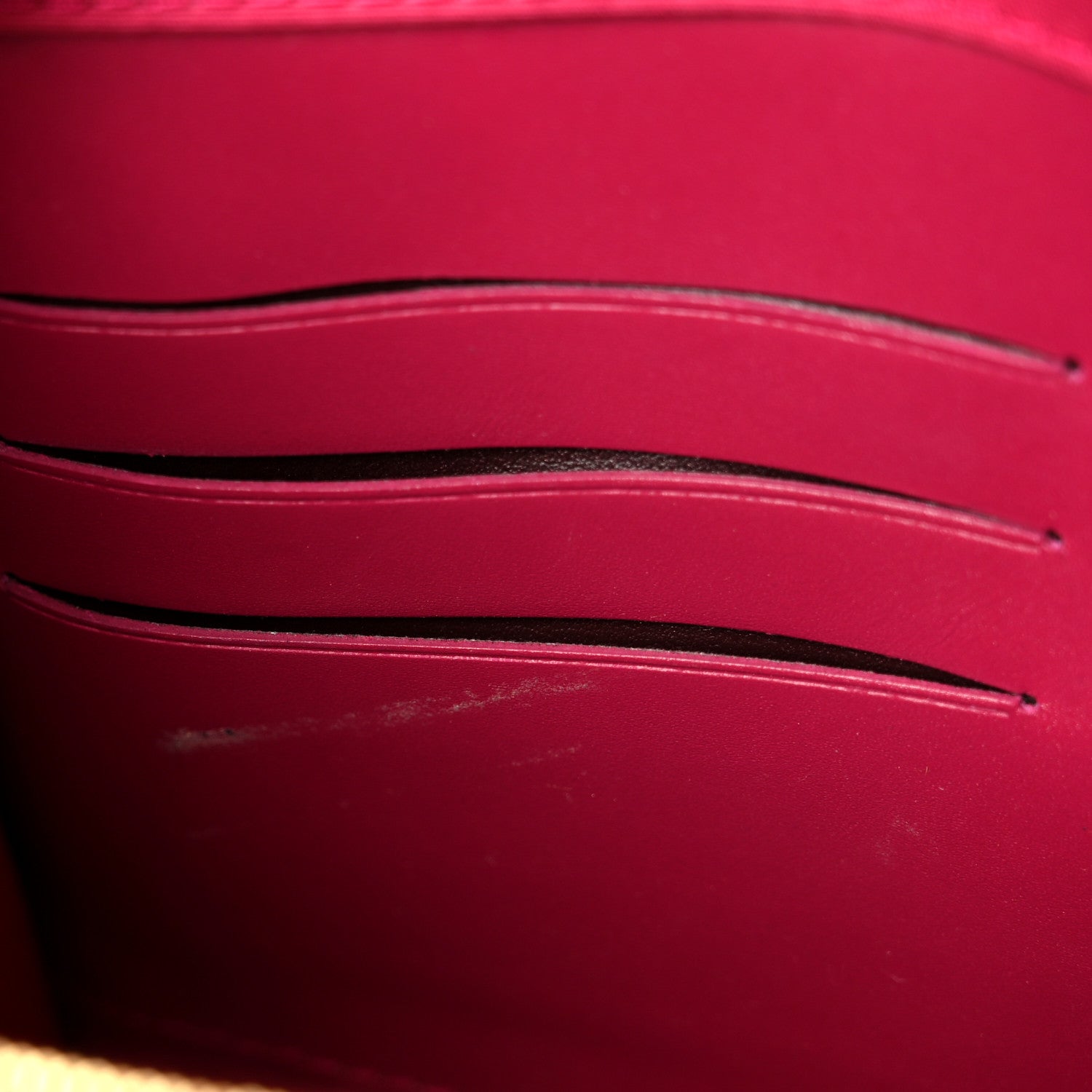 Louis Vuitton Patent Louise Clutch Rose Indien 8 of 8