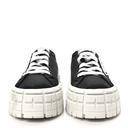 Prada Re-Nylon Gabardine Triangle Logo Double Wheel 50mm Sneakers 39 Black 2 of 8