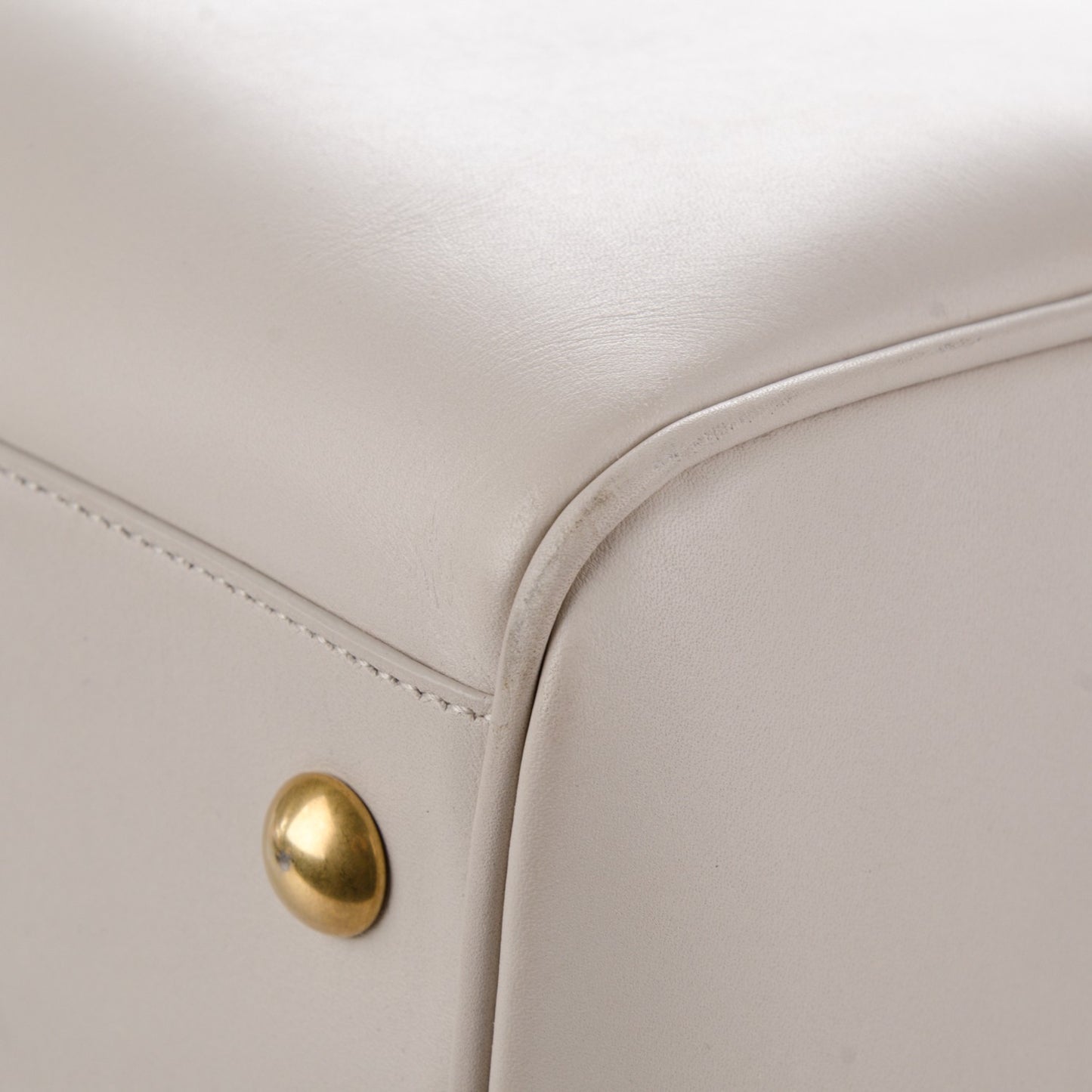 Calfskin Classic Duffle 6 Dove White