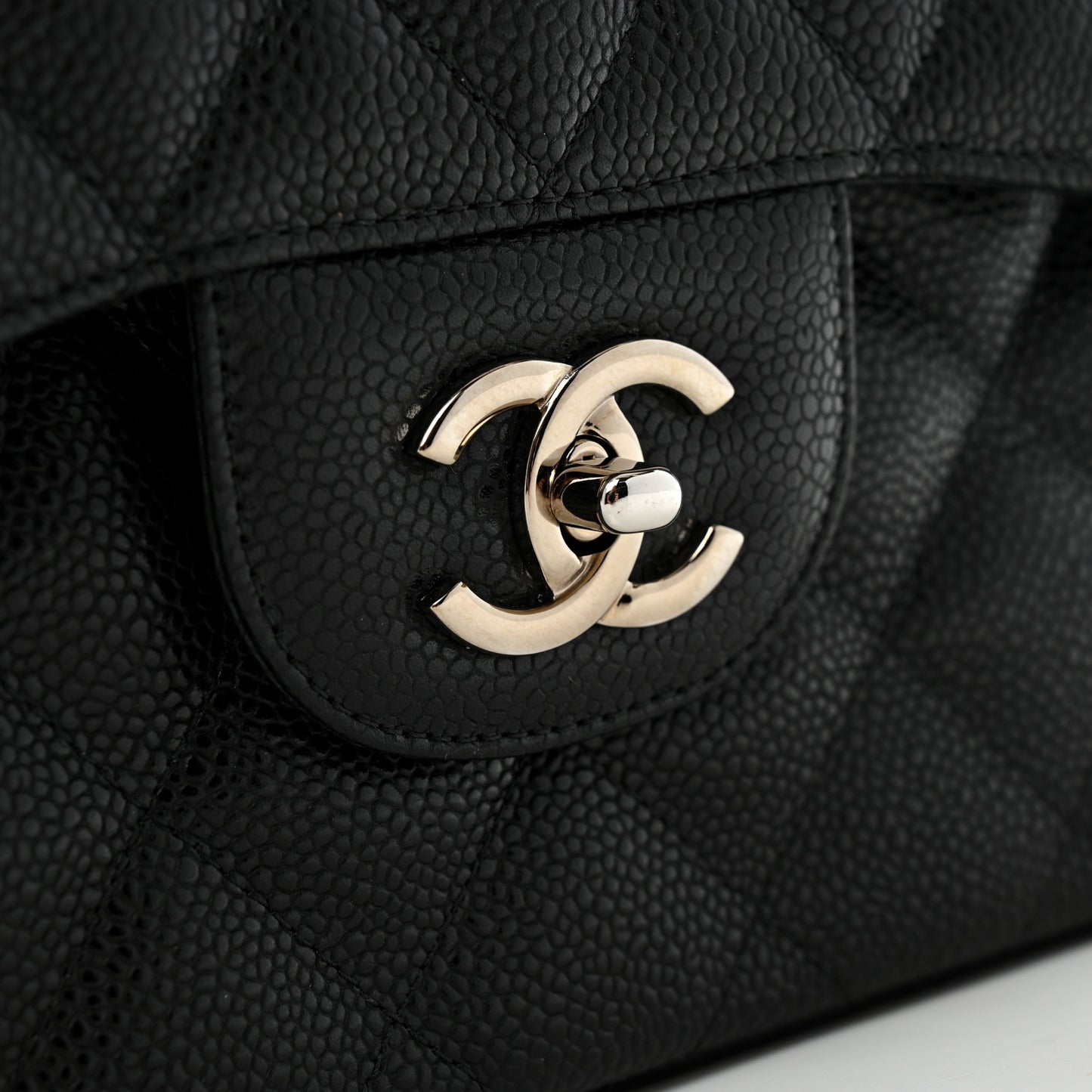 Caviar Quilted Jumbo Double Flap Black