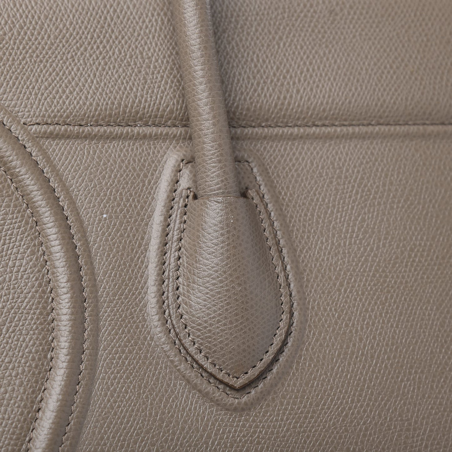 Baby Grained Calfskin Medium Phantom Luggage Taupe