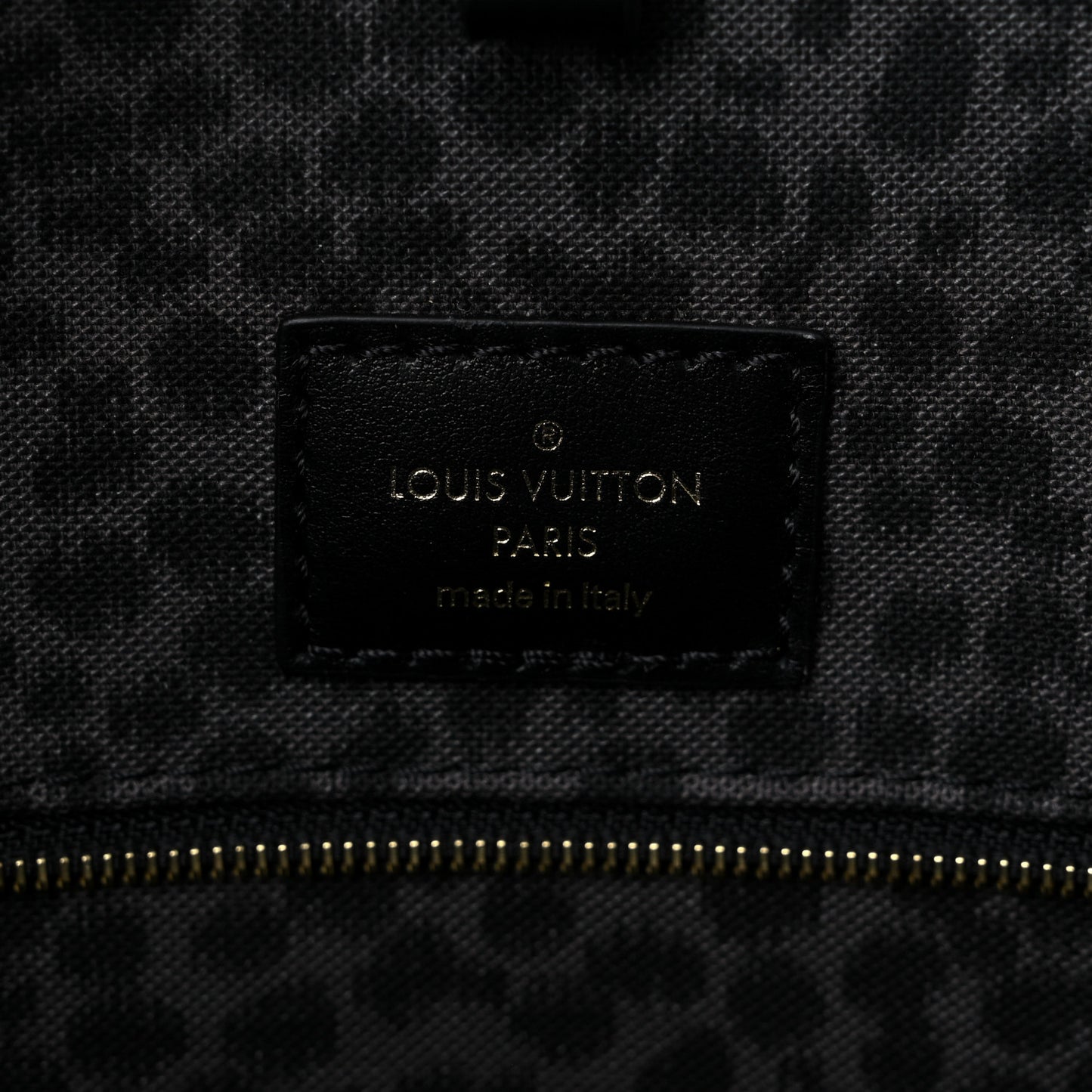 Monogram Giant Wild At Heart Onthego GM Arizona