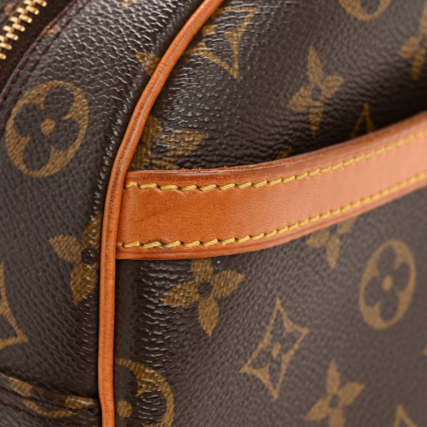 Monogram Blois