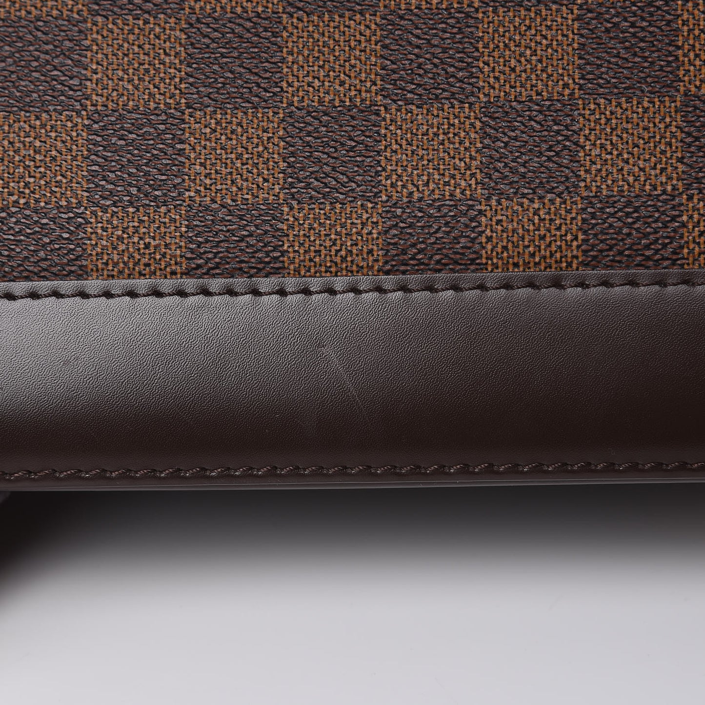 Damier Ebene Alma MM