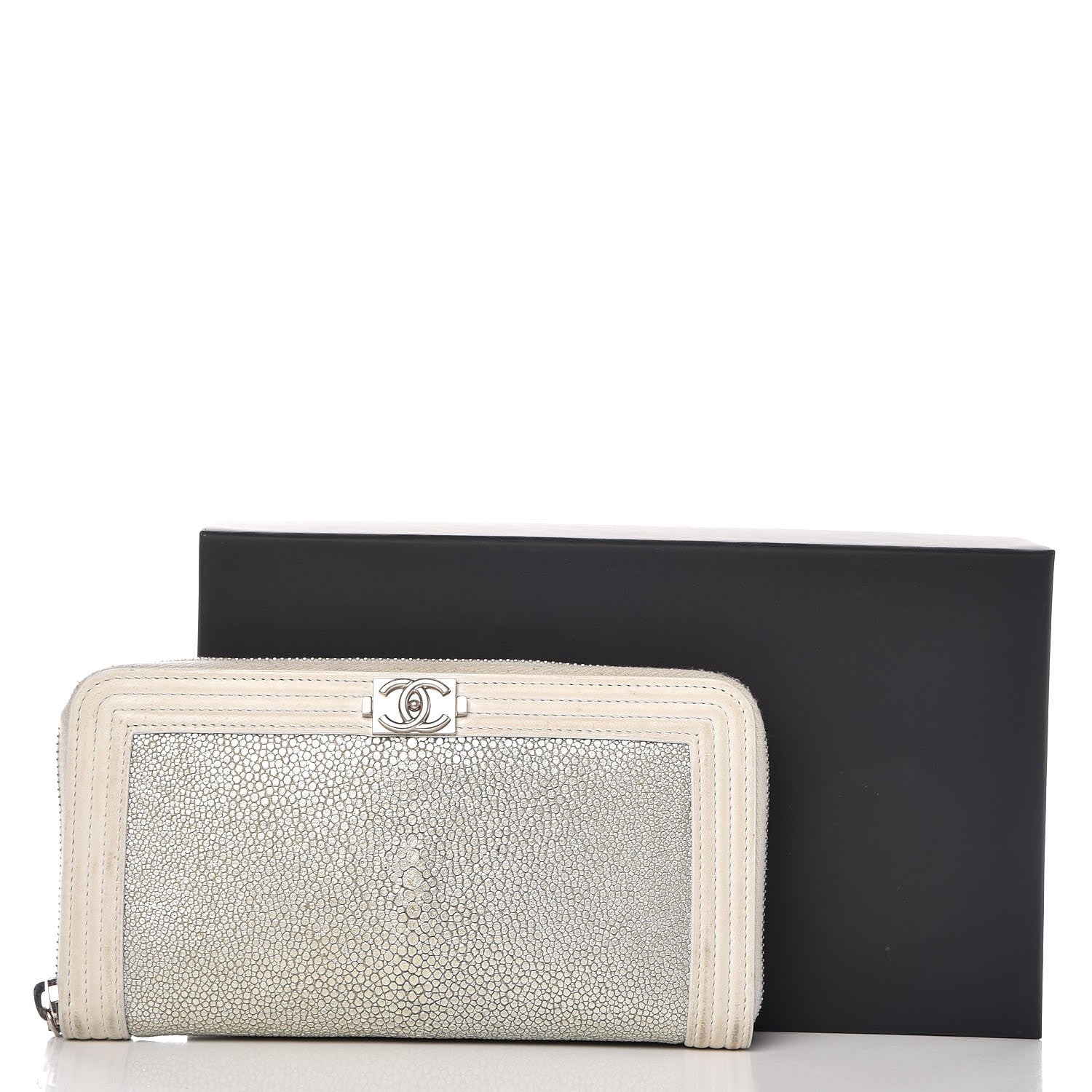 Chanel Metallic Galuchat Stingray Lambskin Boy Zip Around Wallet Silver 16 of 16