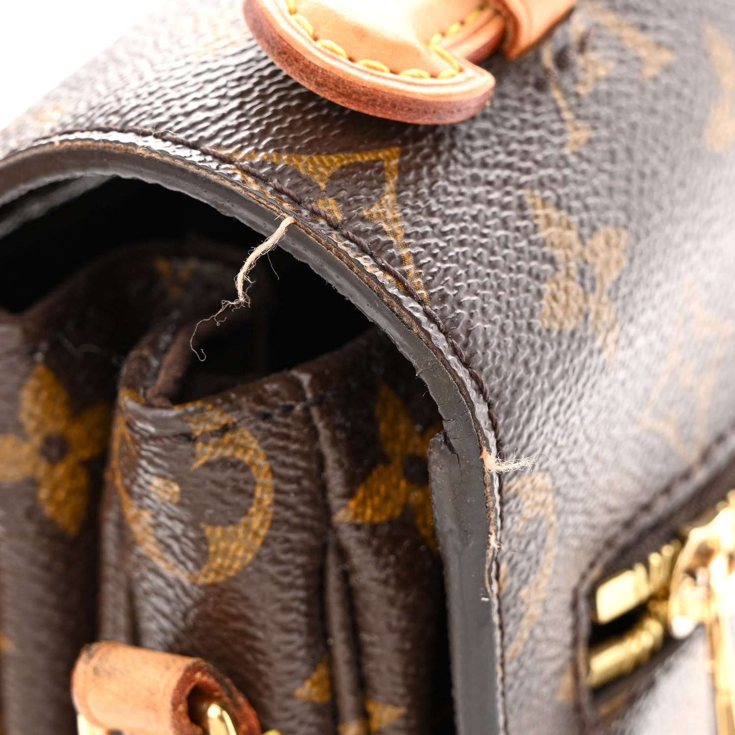 Louis Vuitton Monogram Pochette Metis 13 of 19