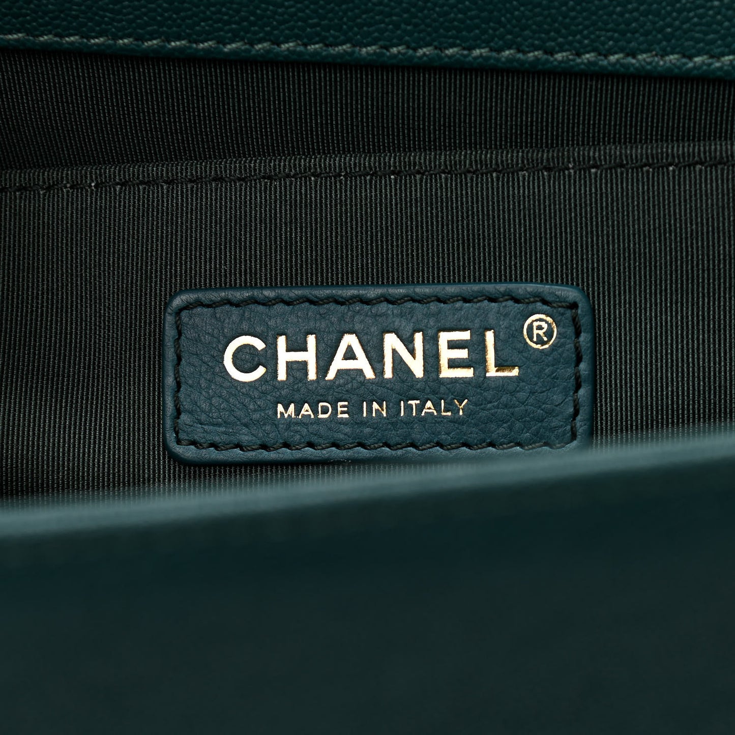 Caviar Quilted Medium Boy Flap Dark Green