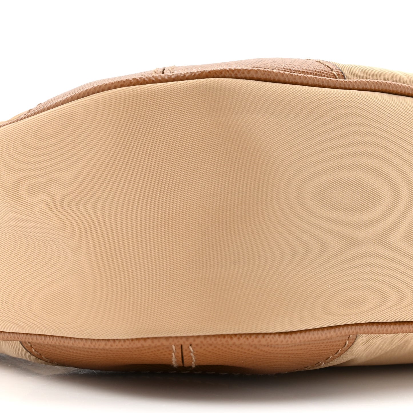 Nylon Saffiano Re-Edition 2005 Shoulder Bag Camel Caramel