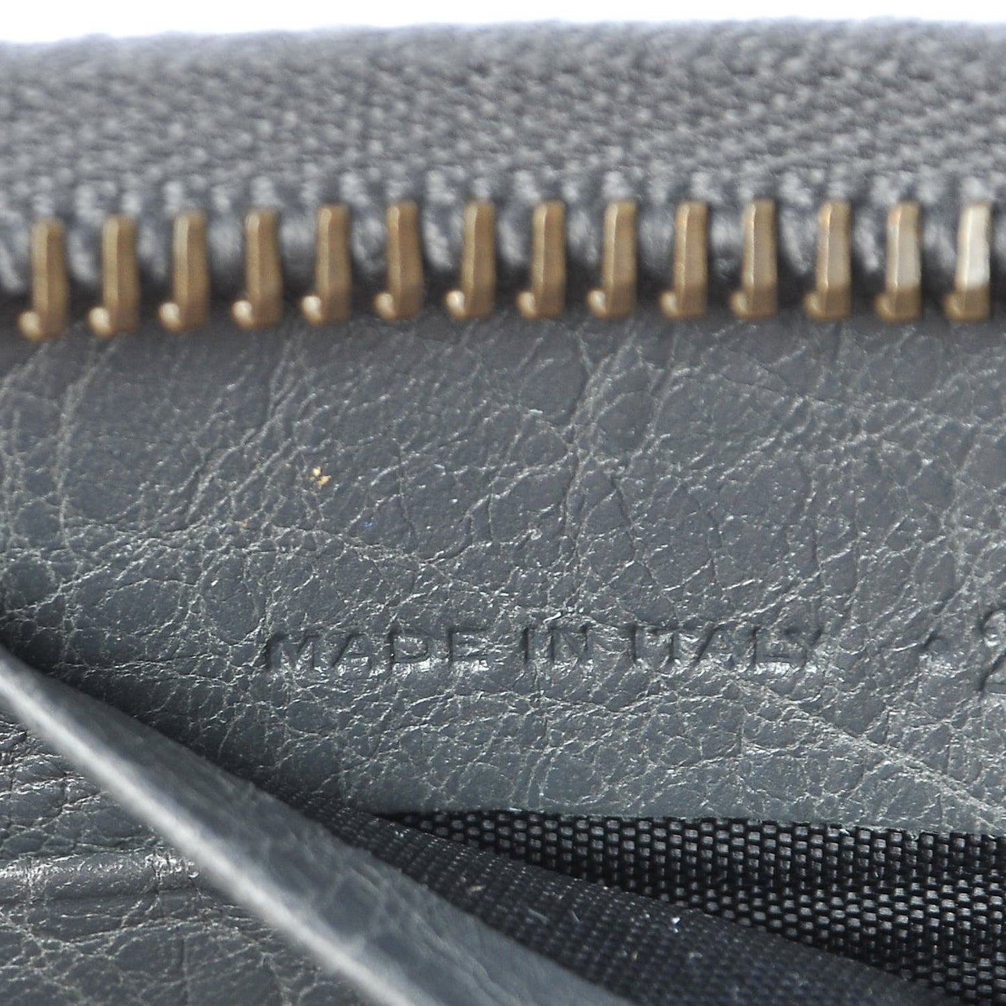 Agneau Classic Hardware Continental Zip Around Wallet Gris Tarmac