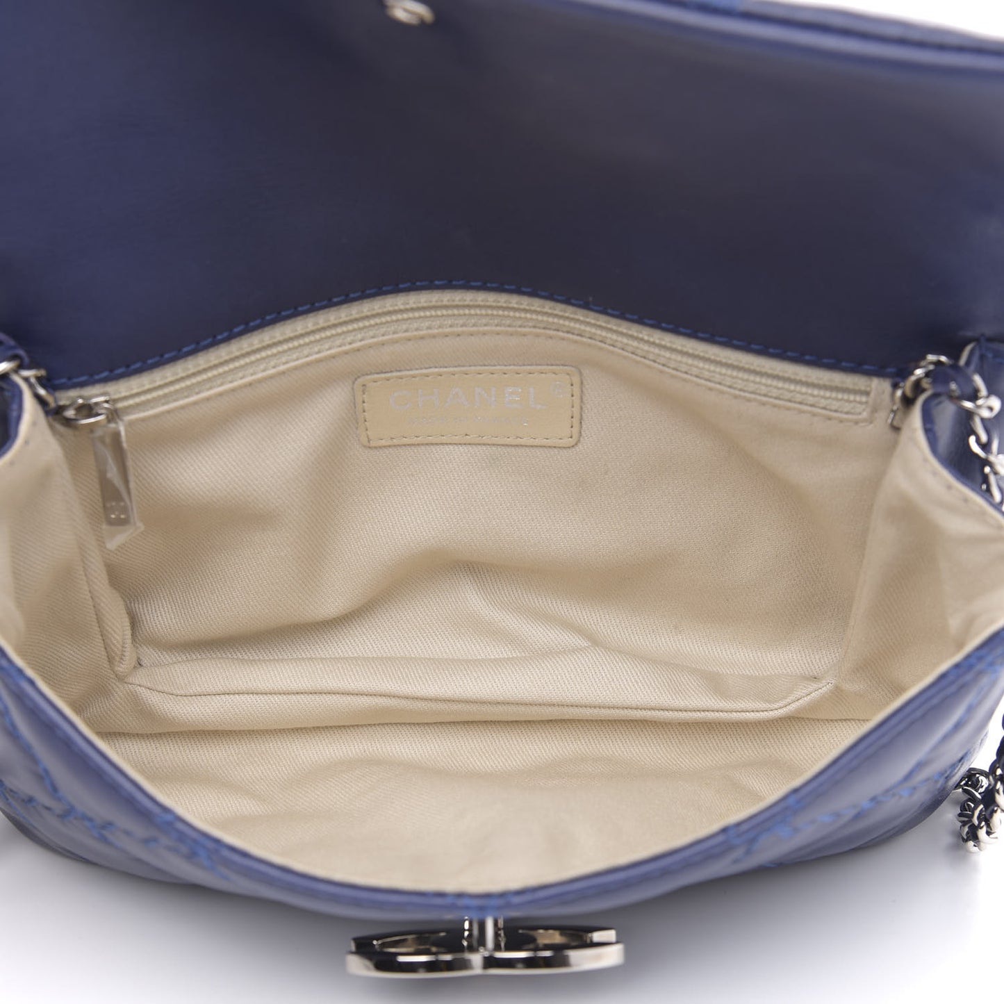 Calfskin Quilted Double Stitch Hamptons Clutch with Chain Blue