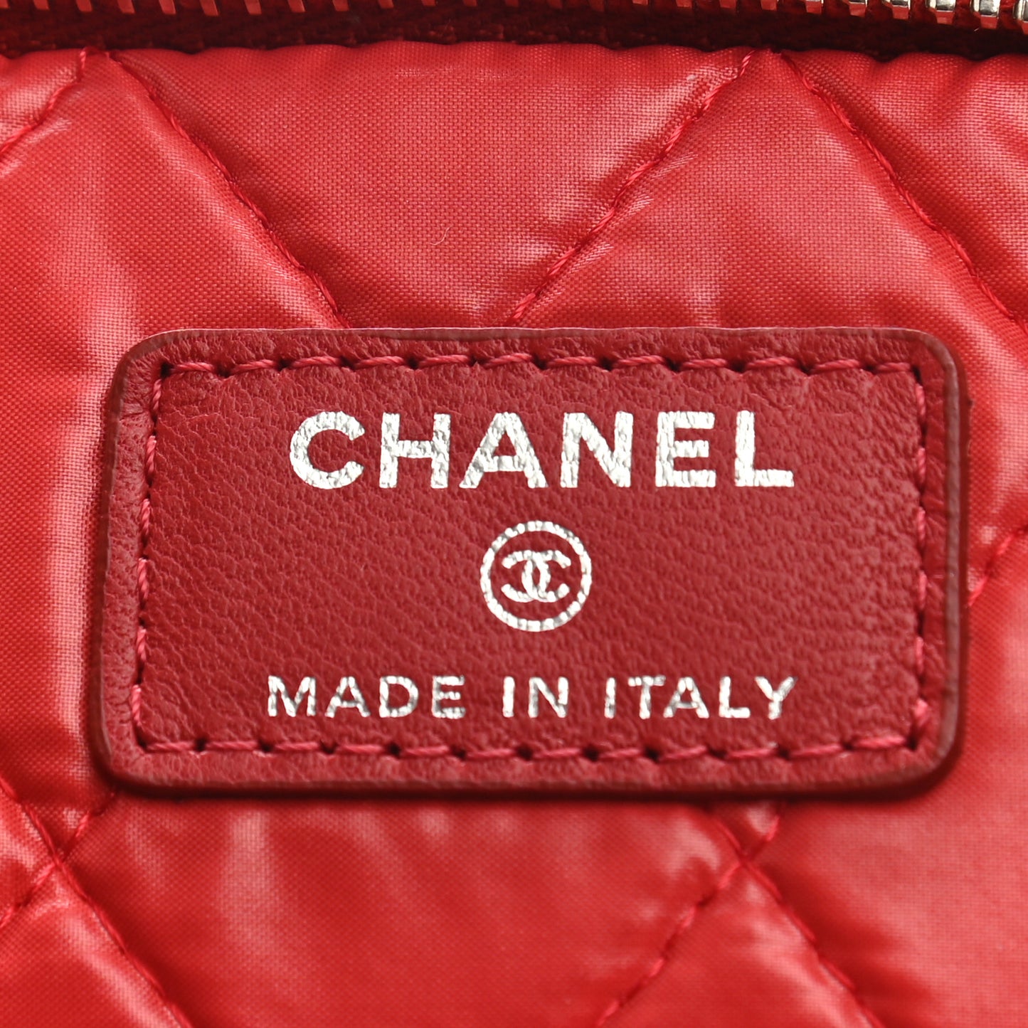 Lambskin Quilted CC Beauty Clutch Red