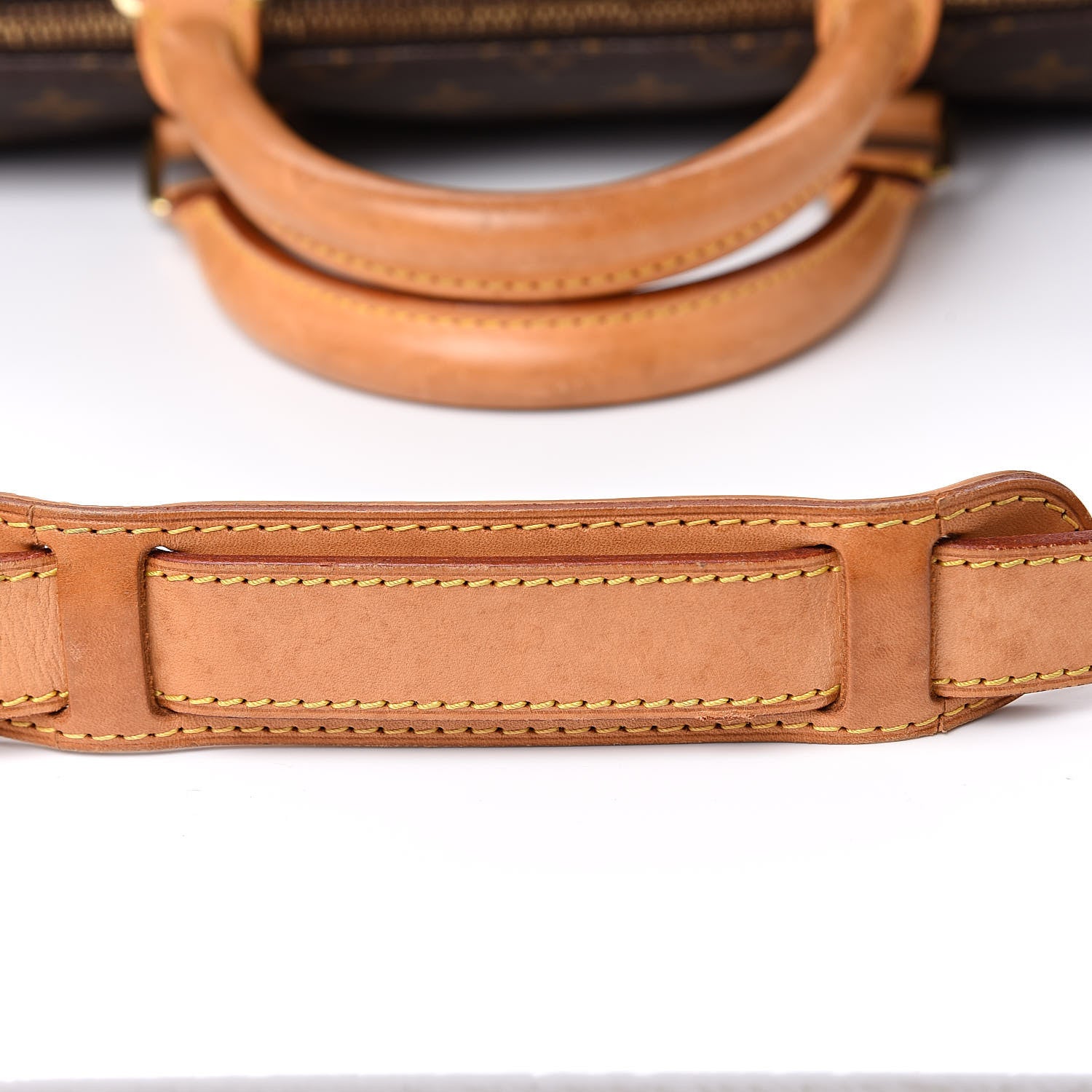 Louis Vuitton Monogram Keepall Bandouliere 55 13 of 17
