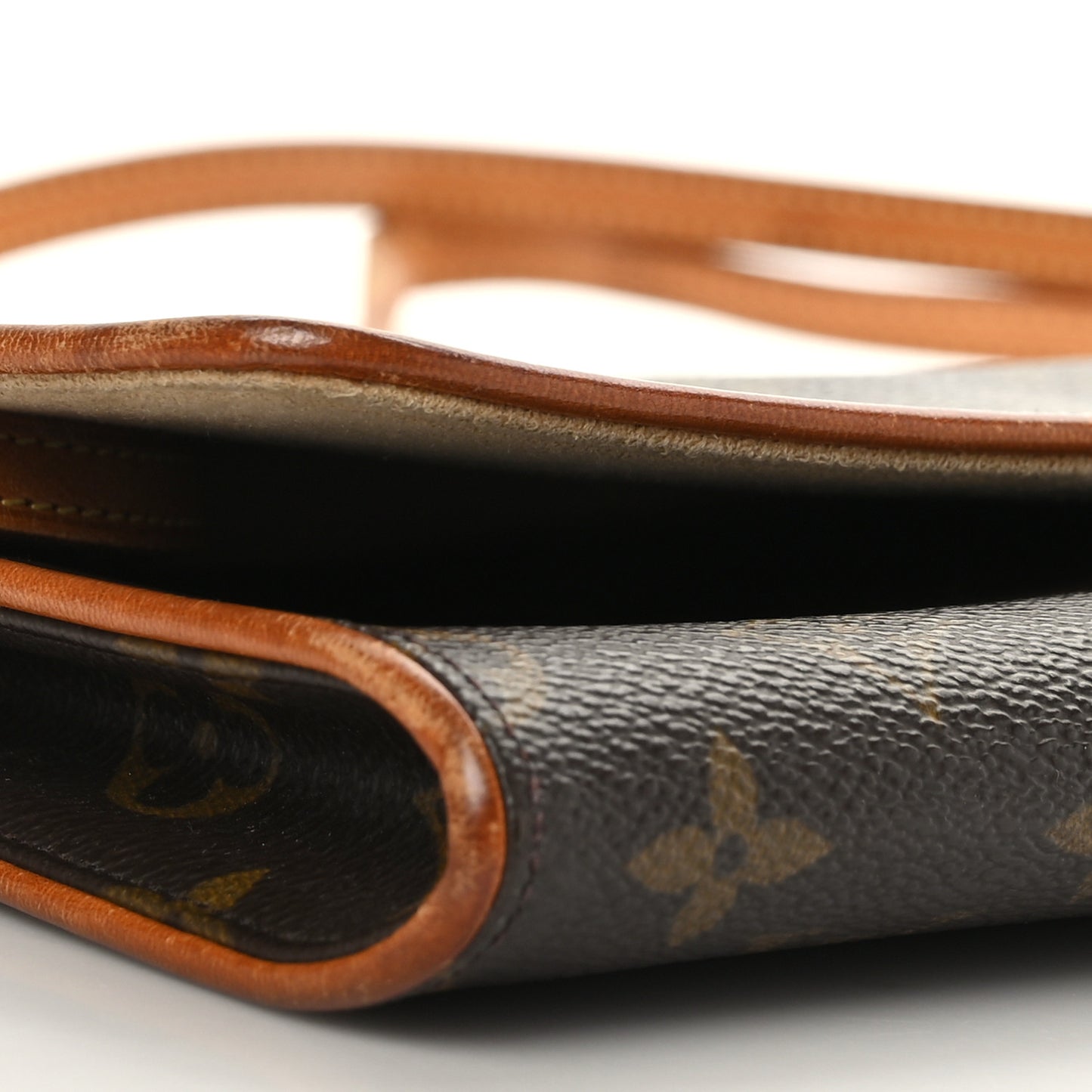 Monogram Pochette Twin GM