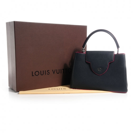 Taurillon Capucines MM Cobalt