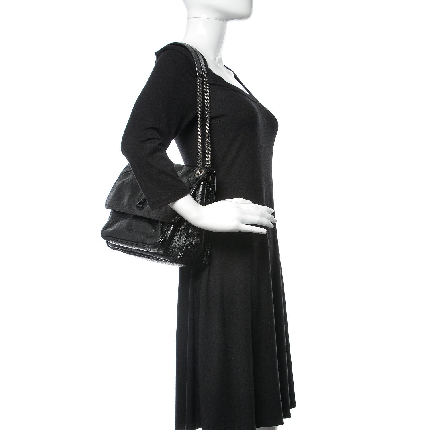 Saint Laurent Crinkled Calfskin Matelasse Monogram Medium Niki Chain Satchel Black 2 of 12
