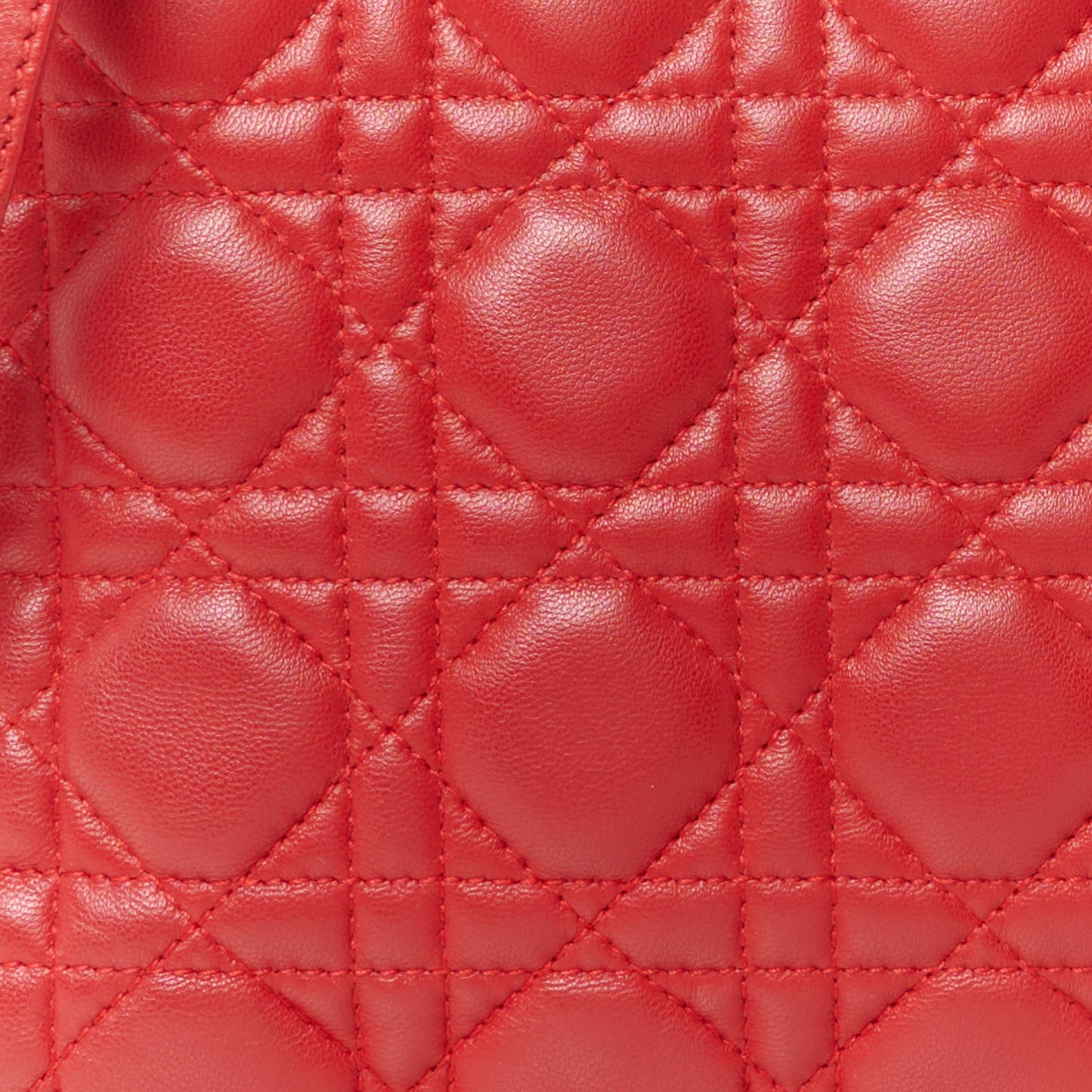 Lambskin Cannage Medium Lady Dior Red