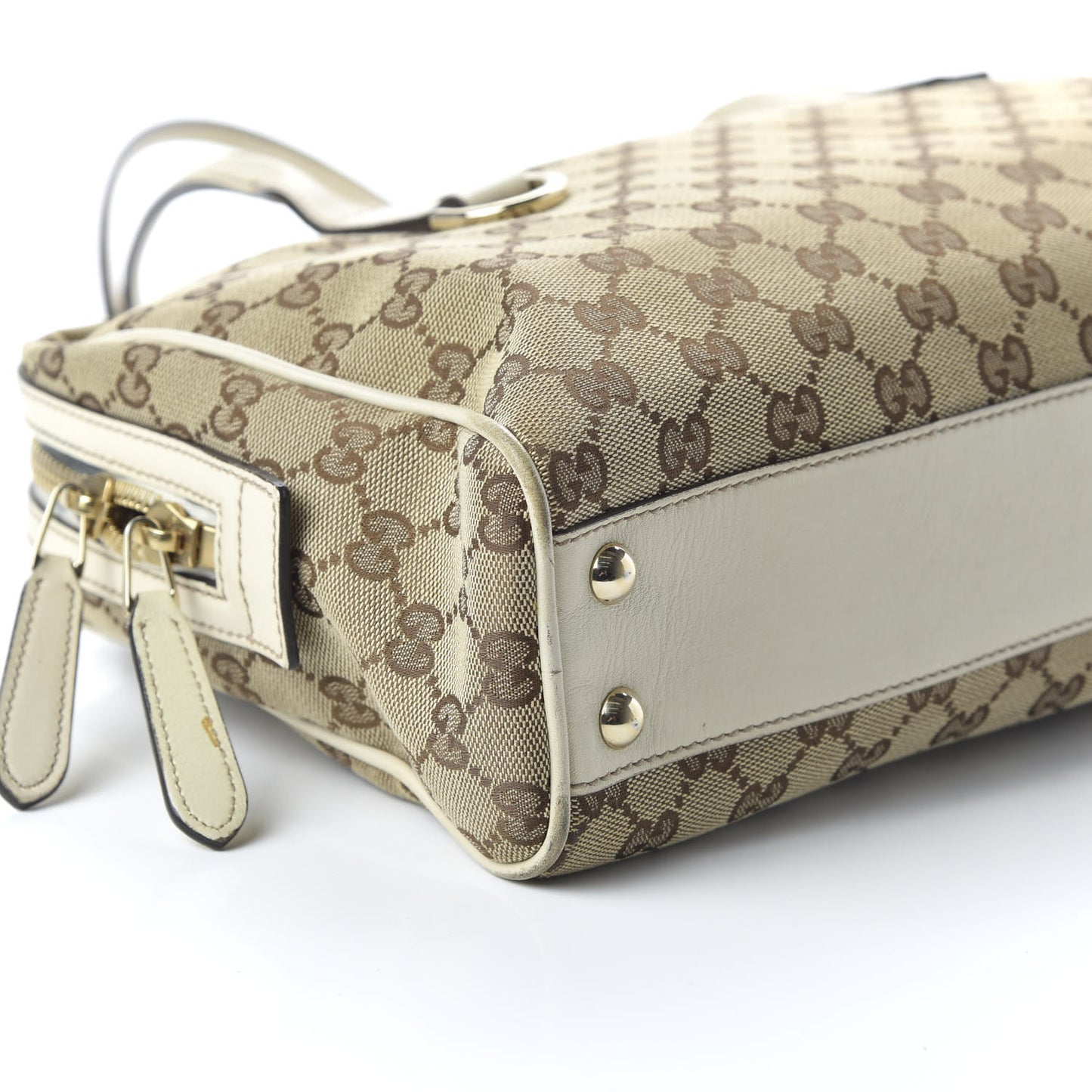 Monogram Medium New Britt Boston Off White