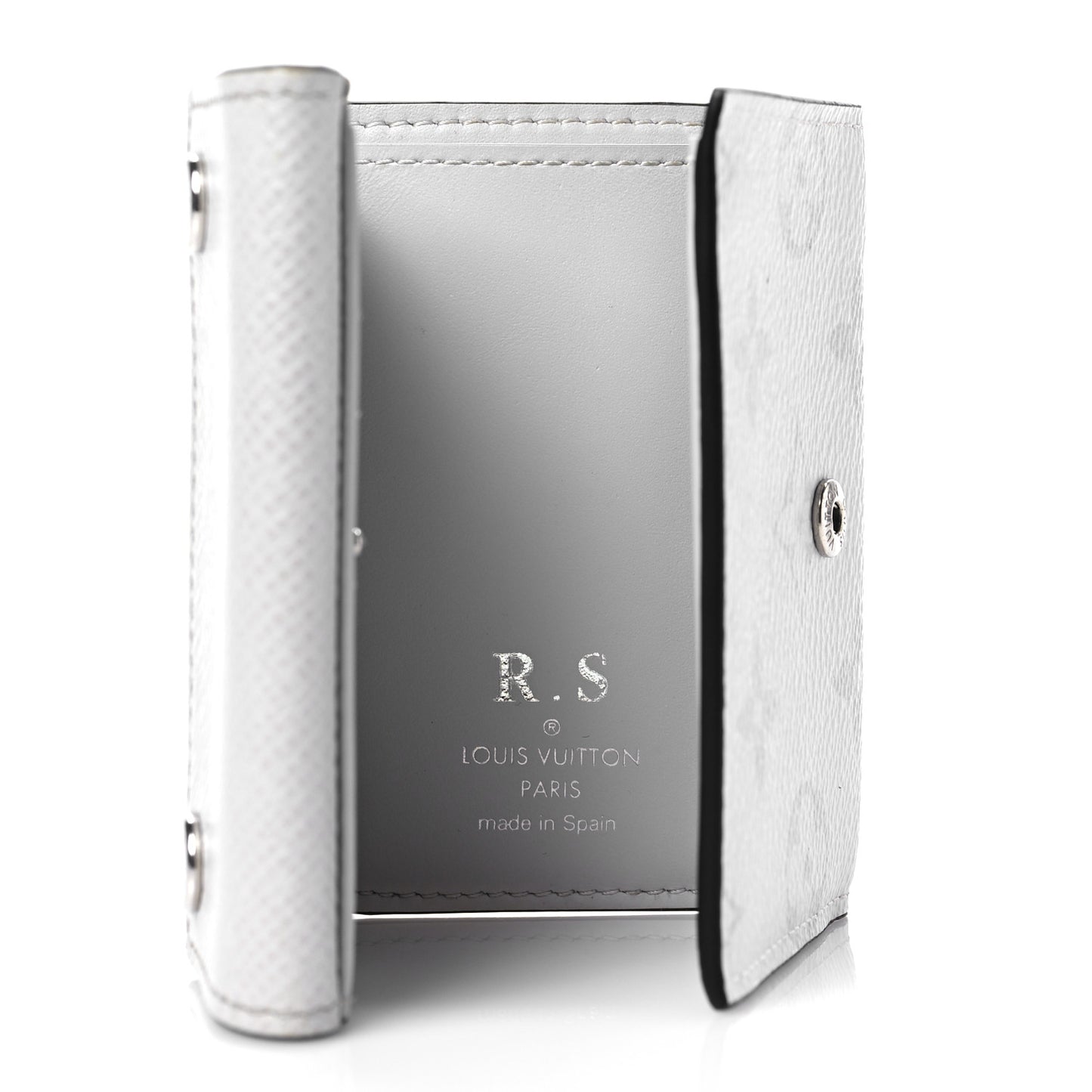 Monogram Taiga Discovery Compact Wallet White