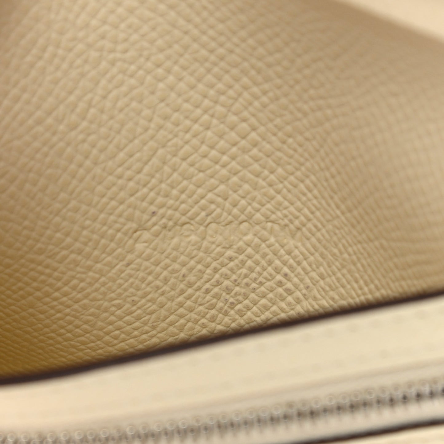 Epsom Shiny Alligator Bearn Touch Compact Wallet Nata Sable