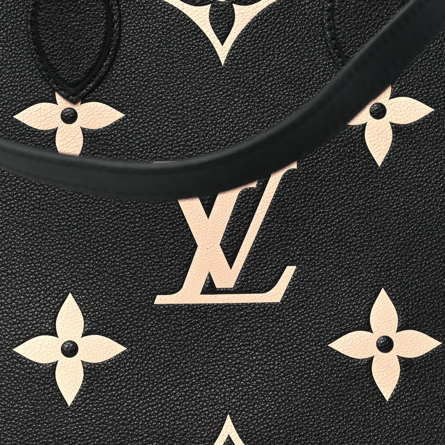 Empreinte Monogram Giant Onthego MM Black Beige