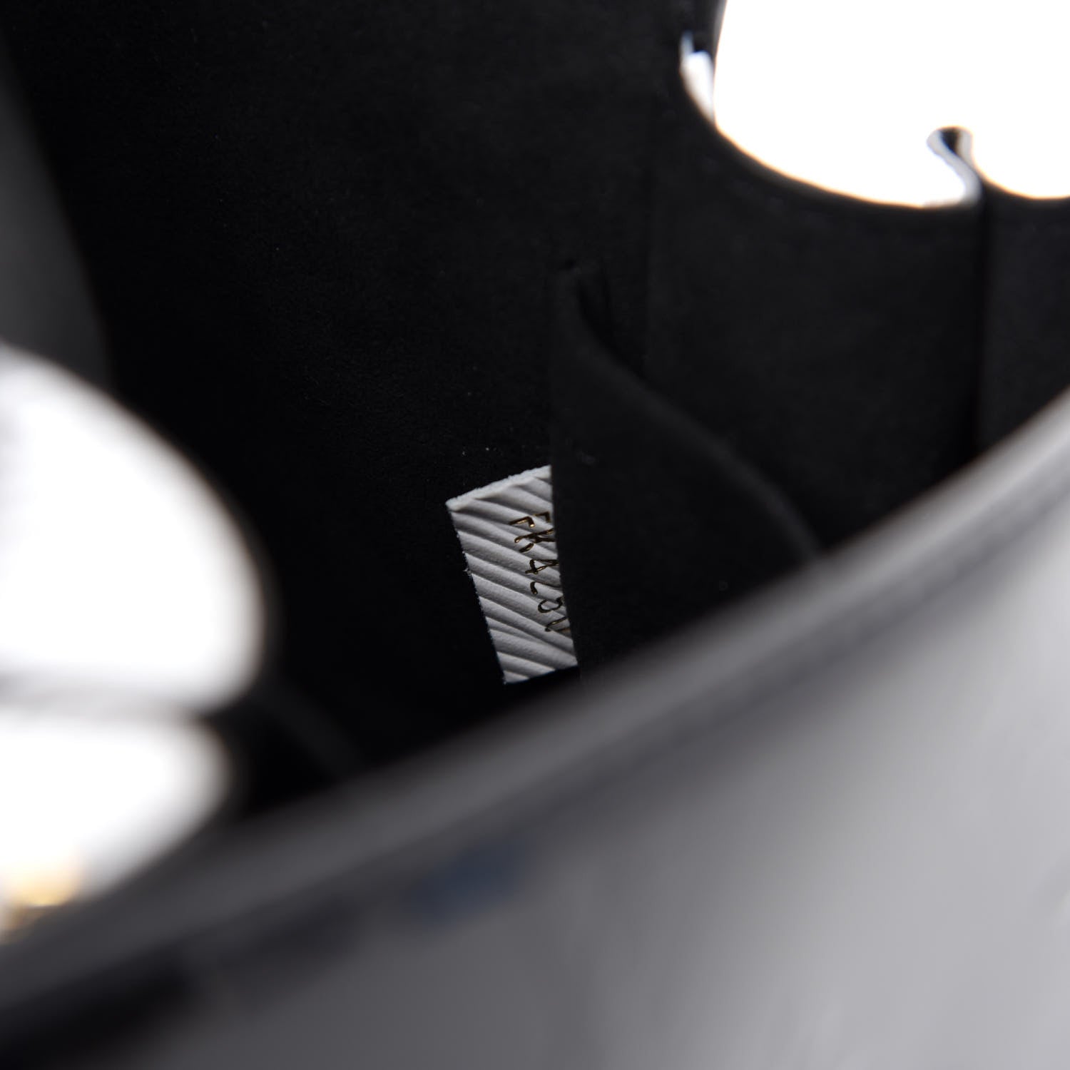 Louis Vuitton Vernis Epi Monogram Spring Street Black 9 of 10