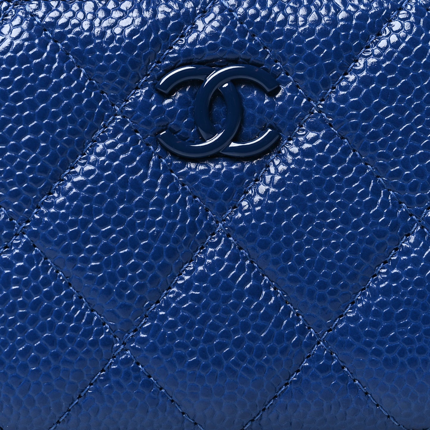 Caviar Quilted Incognito Zip Coin Purse Blue