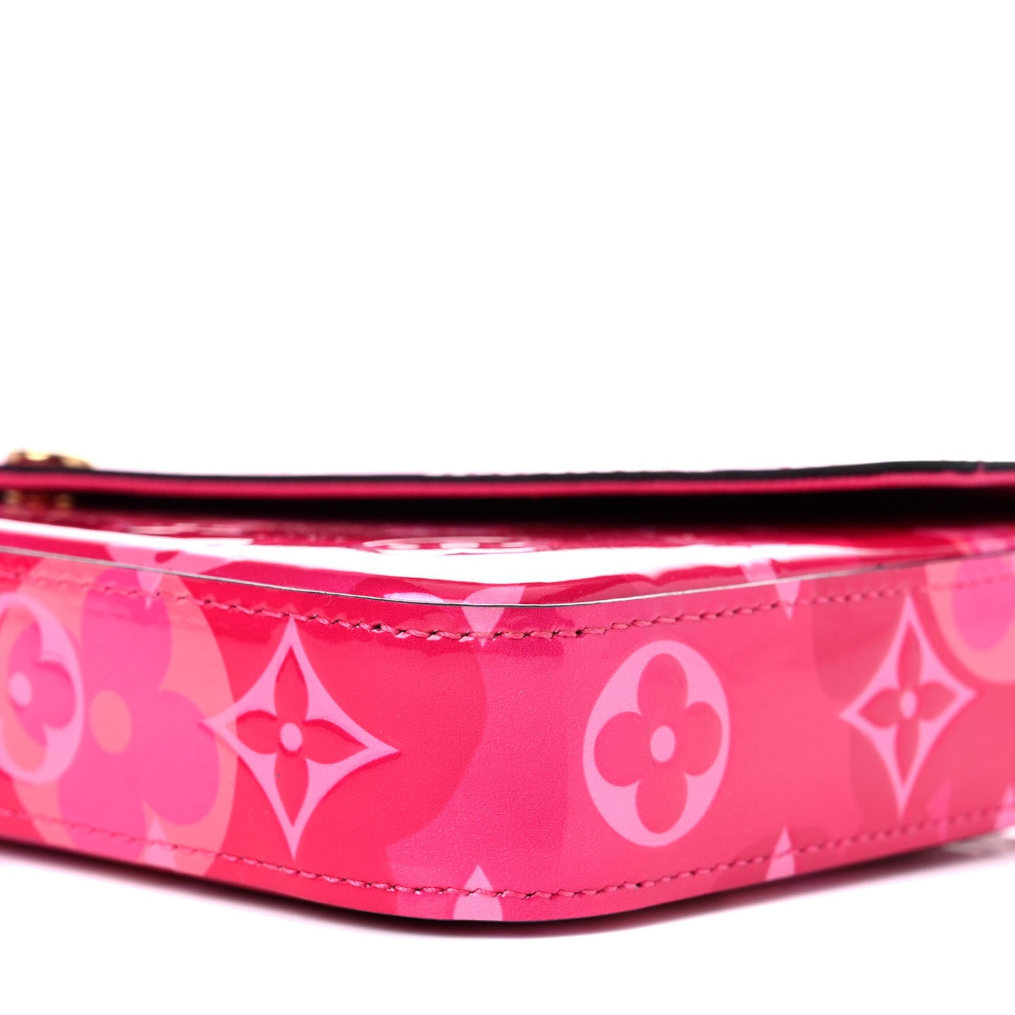 Vernis Valentine Pochette Felicie Chain Wallet Fuchsia