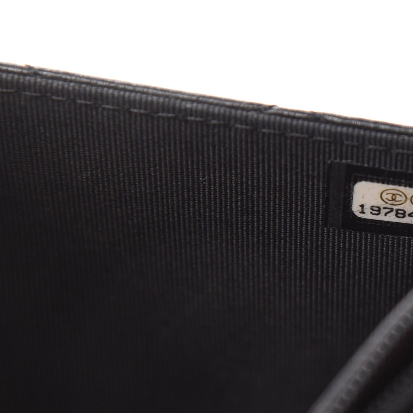 Lambskin Quilted Wallet On Chain WOC Black