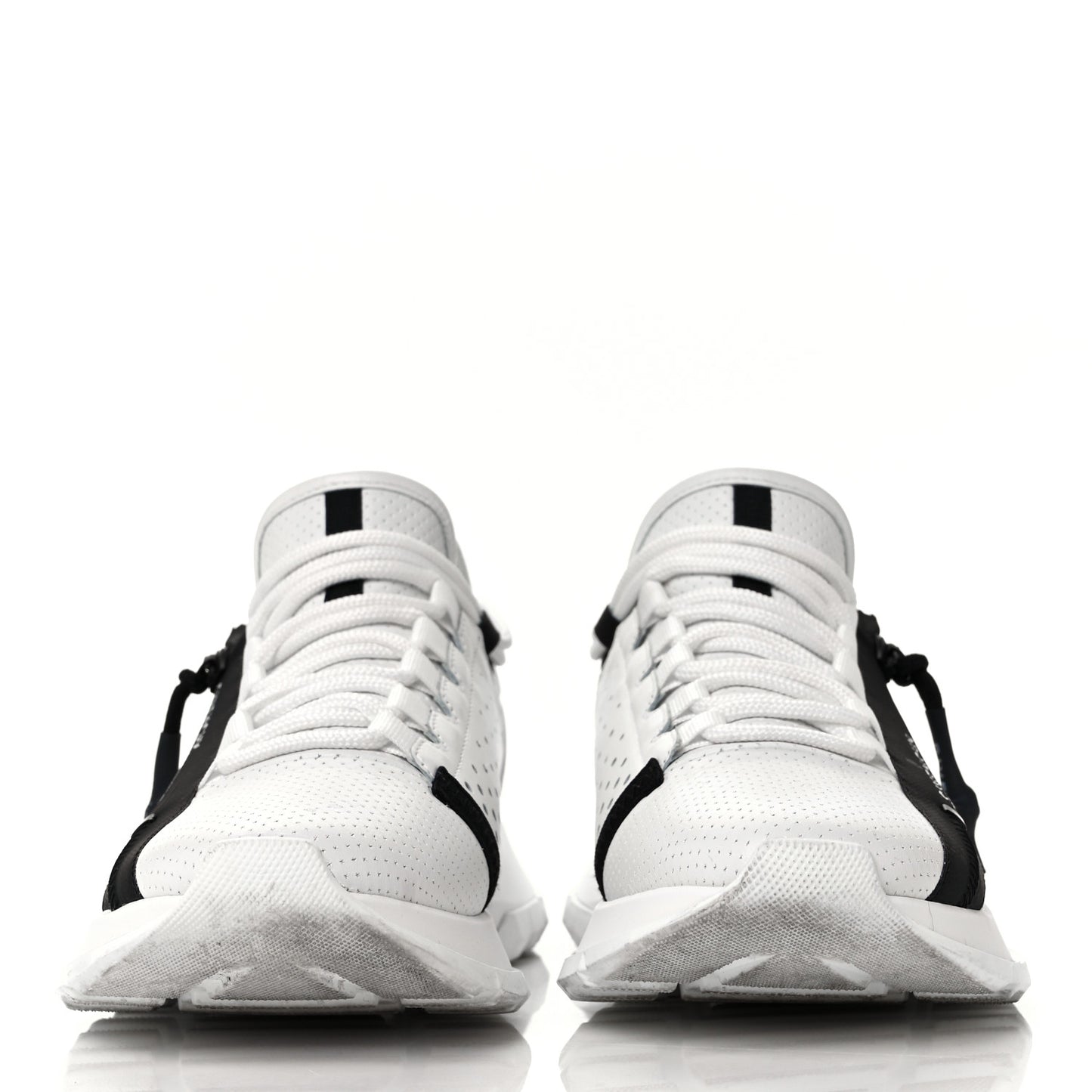 Calfskin Spectre Low Runners Sneakers 37 White Black