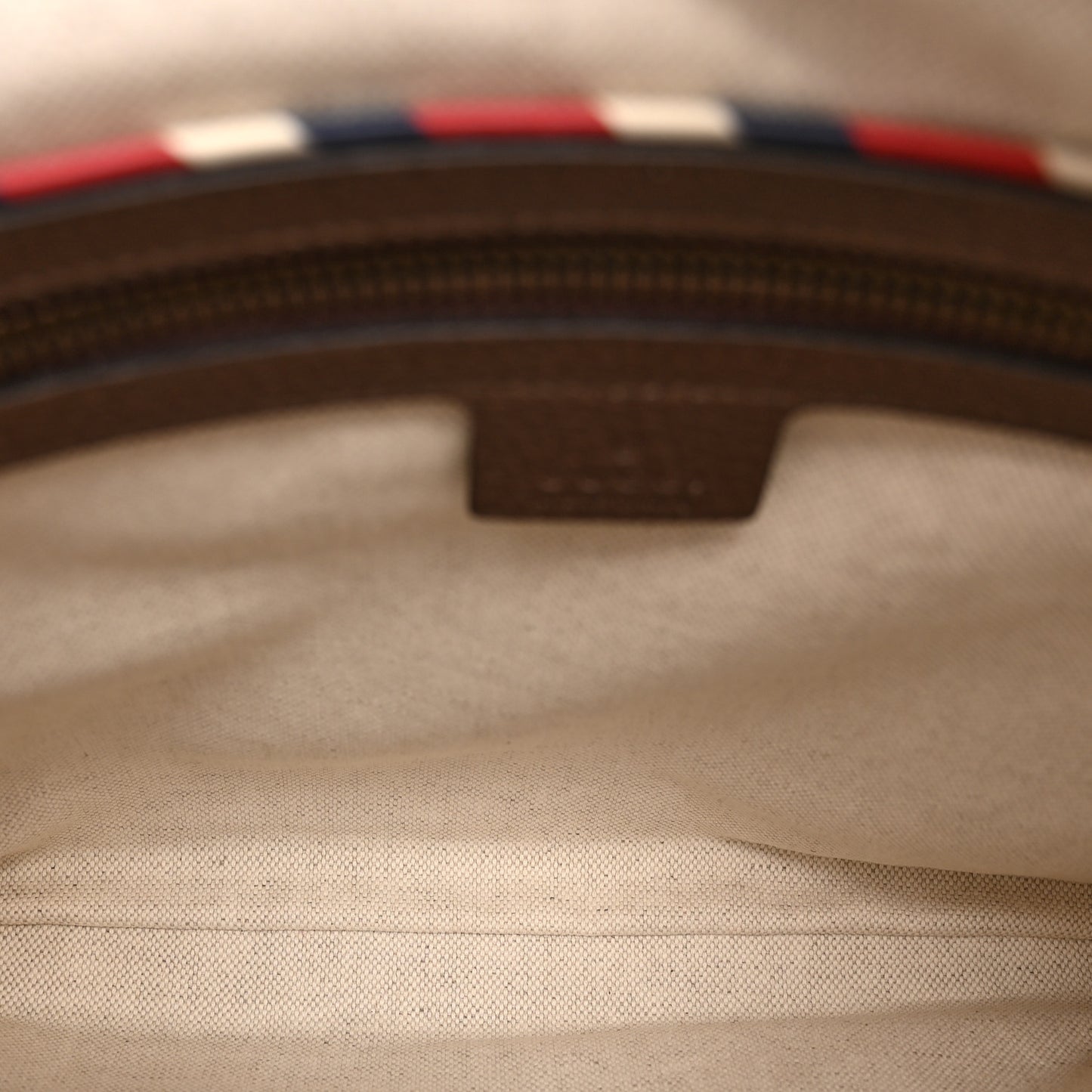 Soft GG Supreme Monogram Courrier Web Medium Flat Messenger Bag Beige New Acero Multicolor