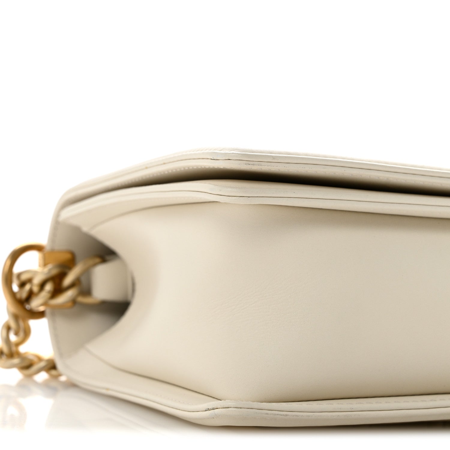 Chanel Caviar Calfskin Shiny Calfskin Chevron New Medium Boy Flap White 9 of 12